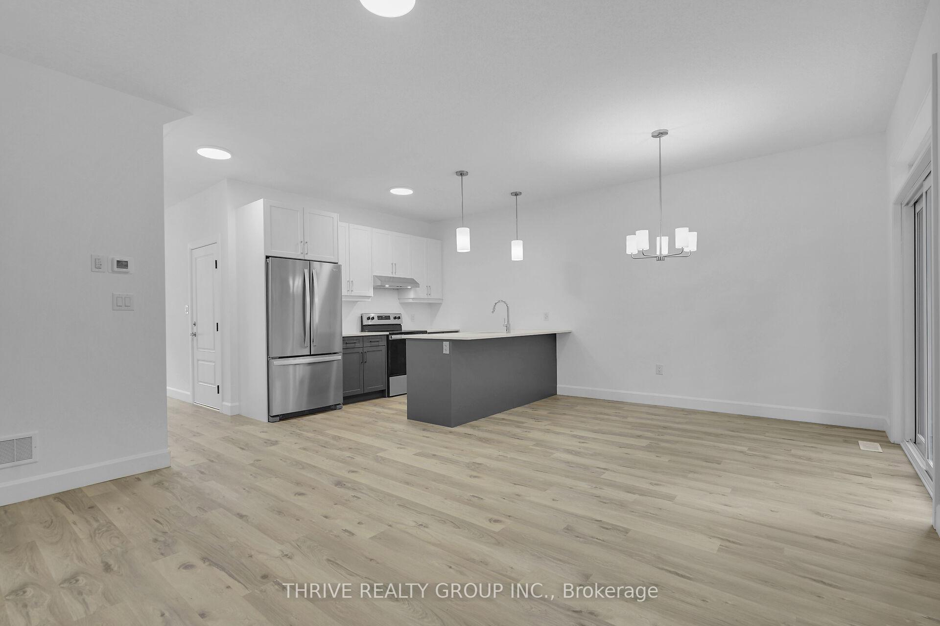Photo 11 of Unit 4, 279 Hill Street, Central Elgin, Rural Central Elgin — HOMEH