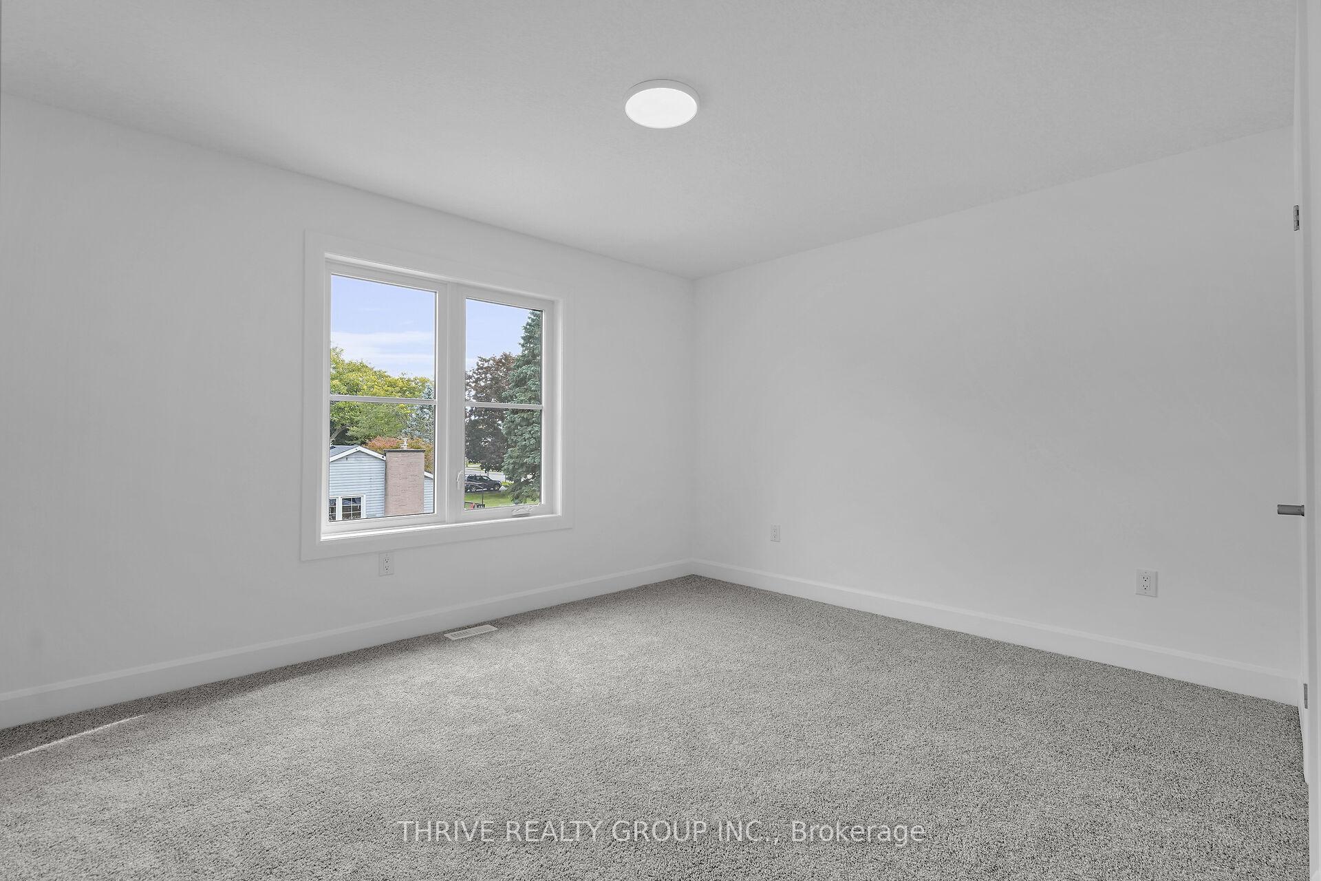 Photo 22 of Unit 4, 279 Hill Street, Central Elgin, Rural Central Elgin — HOMEH