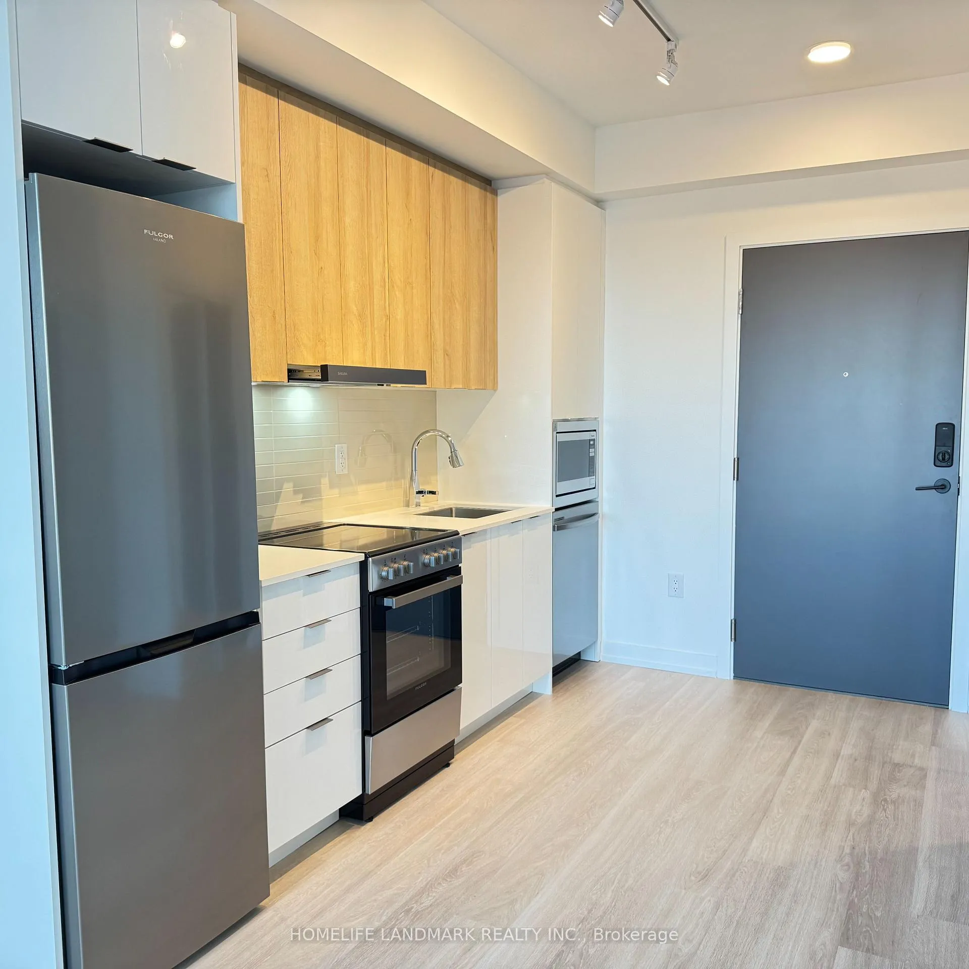 Photo 4 of Unit 607A, 9763 Markham Road, Markham, Greensborough — HOMEH