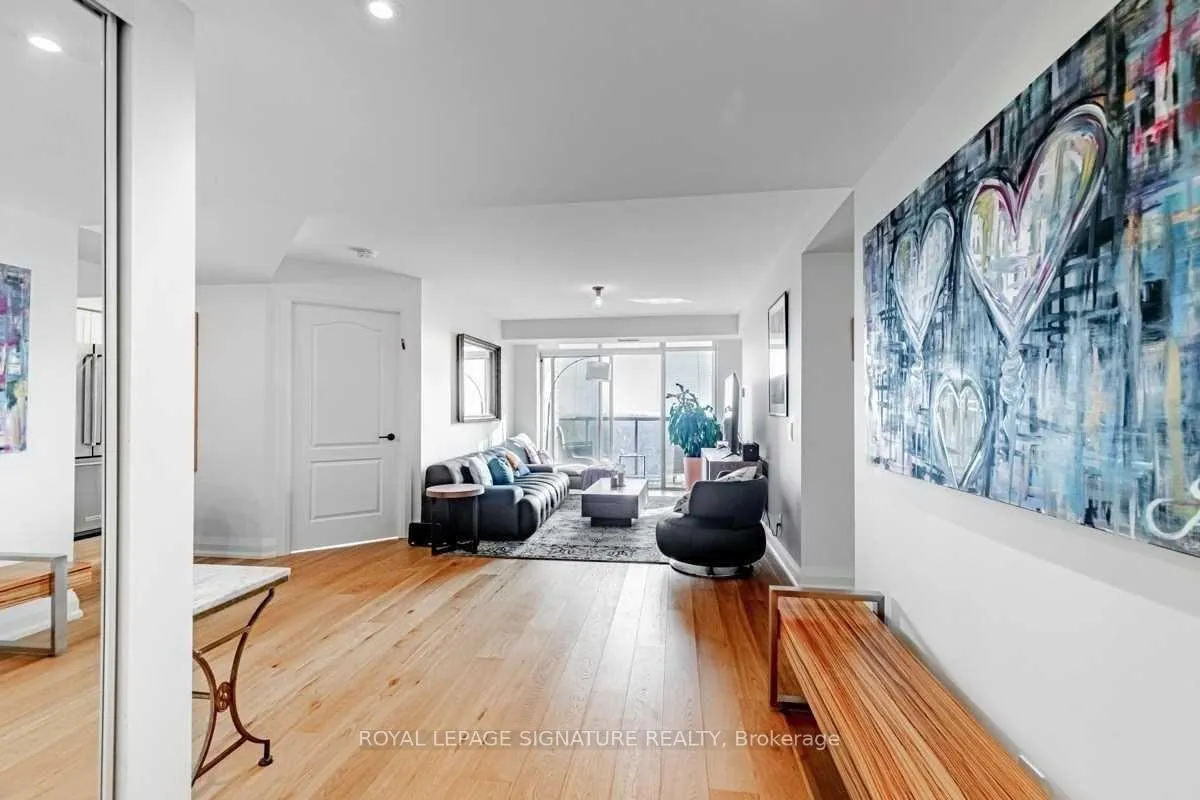 Photo 6 of Unit 1506, 265 Ridley Boulevard, Toronto, Bedford Park-Nortown — HOMEH