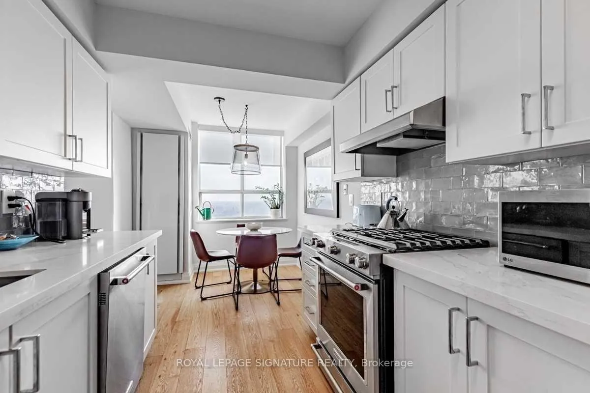 Photo 17 of Unit 1506, 265 Ridley Boulevard, Toronto, Bedford Park-Nortown — HOMEH