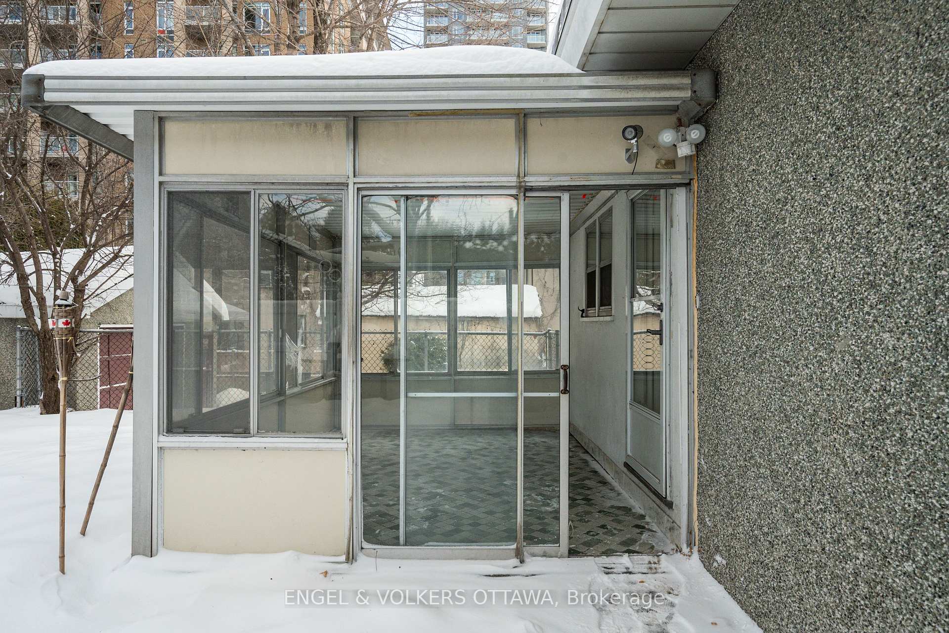 Photo 5 of Unit A, 299 Loretta Avenue, Ottawa, West Centre Town — HOMEH