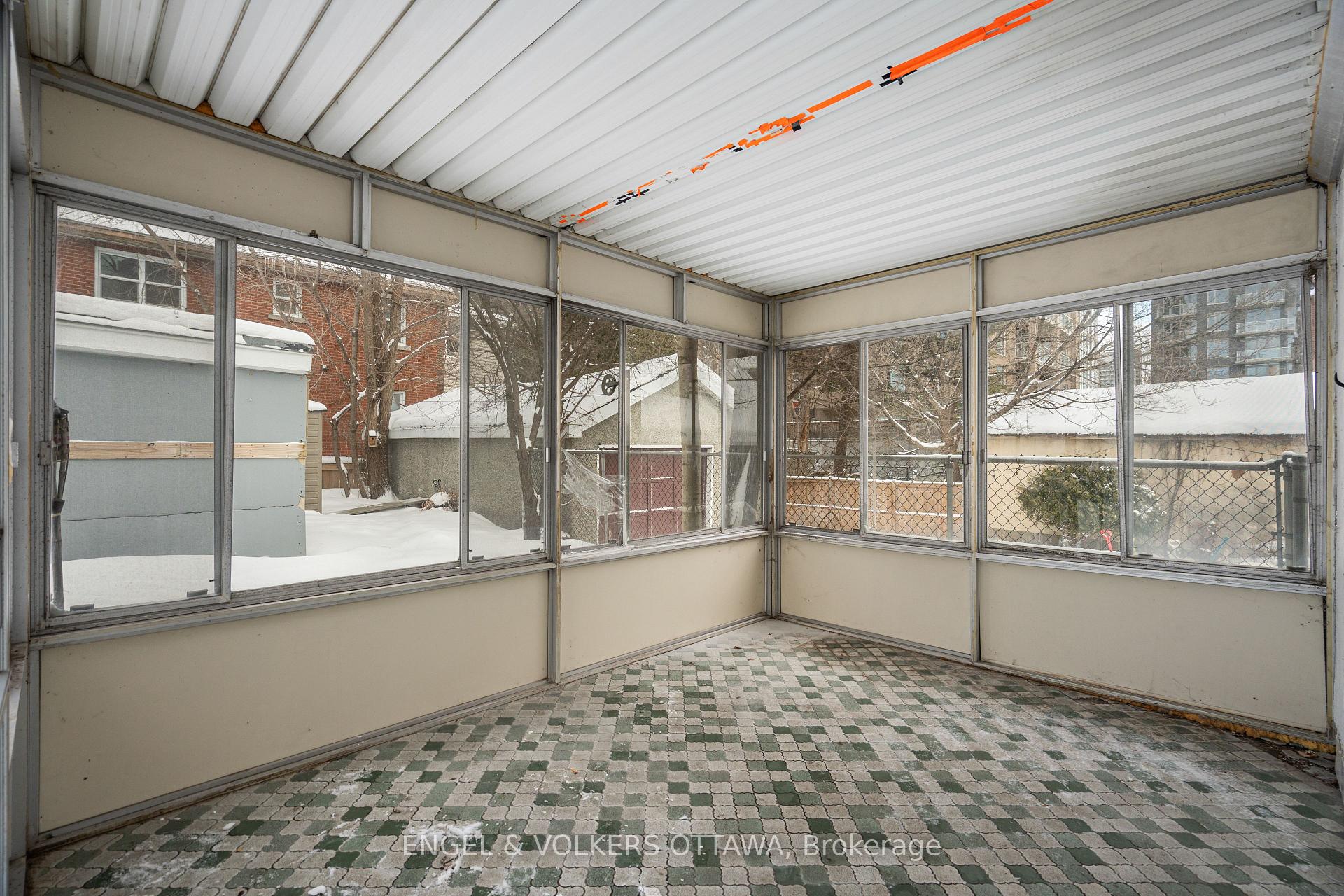 Photo 6 of Unit A, 299 Loretta Avenue, Ottawa, West Centre Town — HOMEH