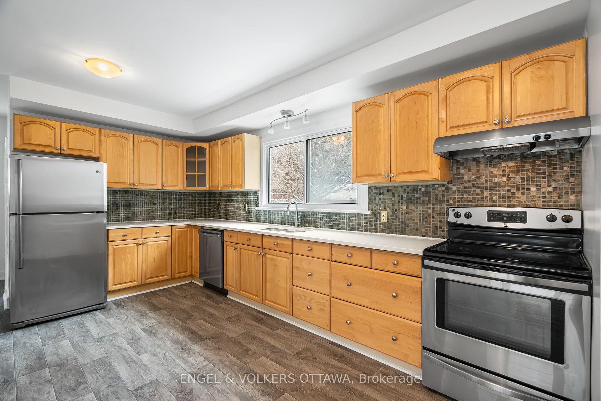 Photo 9 of Unit A, 299 Loretta Avenue, Ottawa, West Centre Town — HOMEH