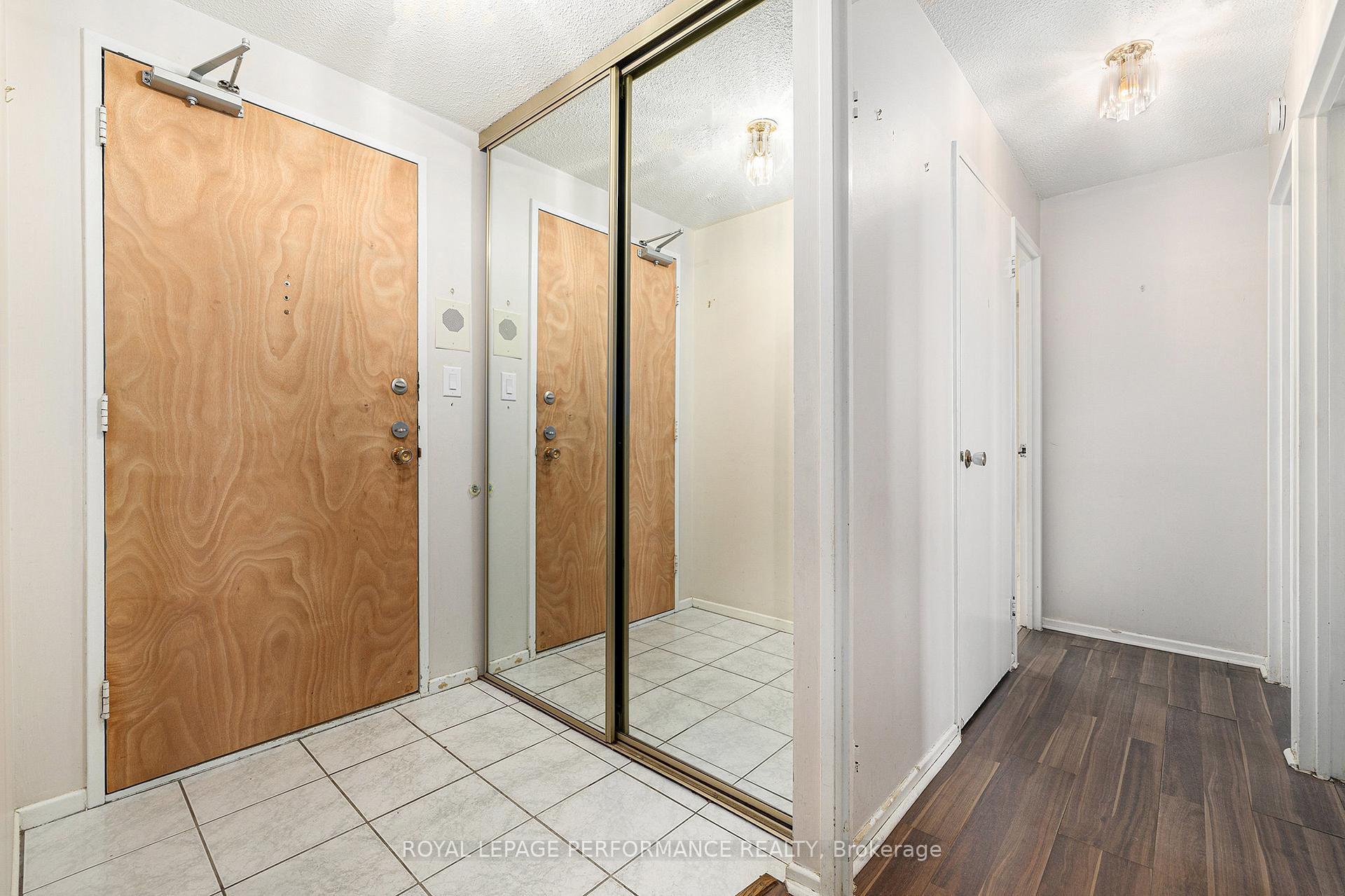 Photo 2 of Unit 2208, 1171 Ambleside Drive, Ottawa, Woodroffe — HOMEH