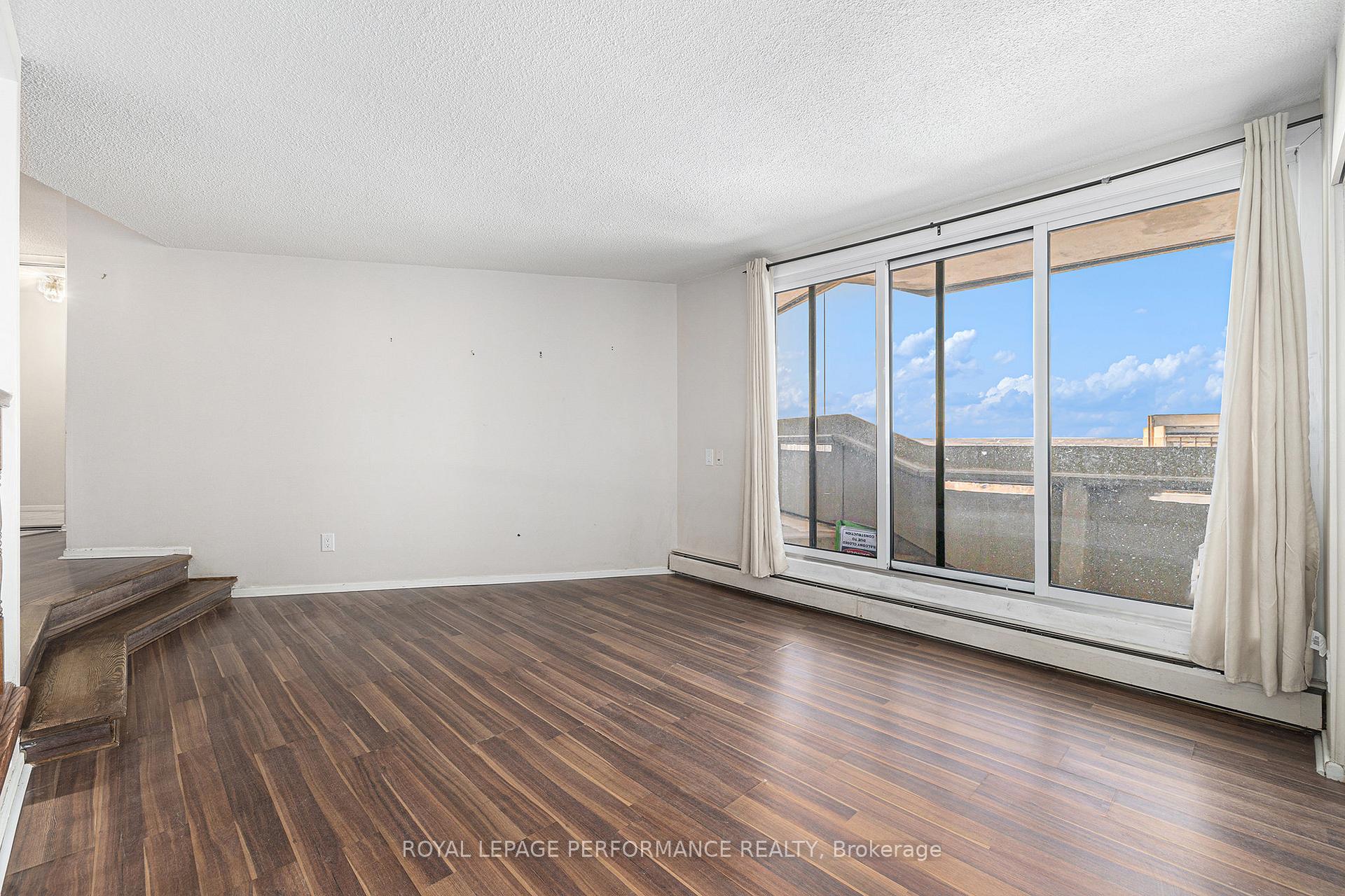 Photo 6 of Unit 2208, 1171 Ambleside Drive, Ottawa, Woodroffe — HOMEH