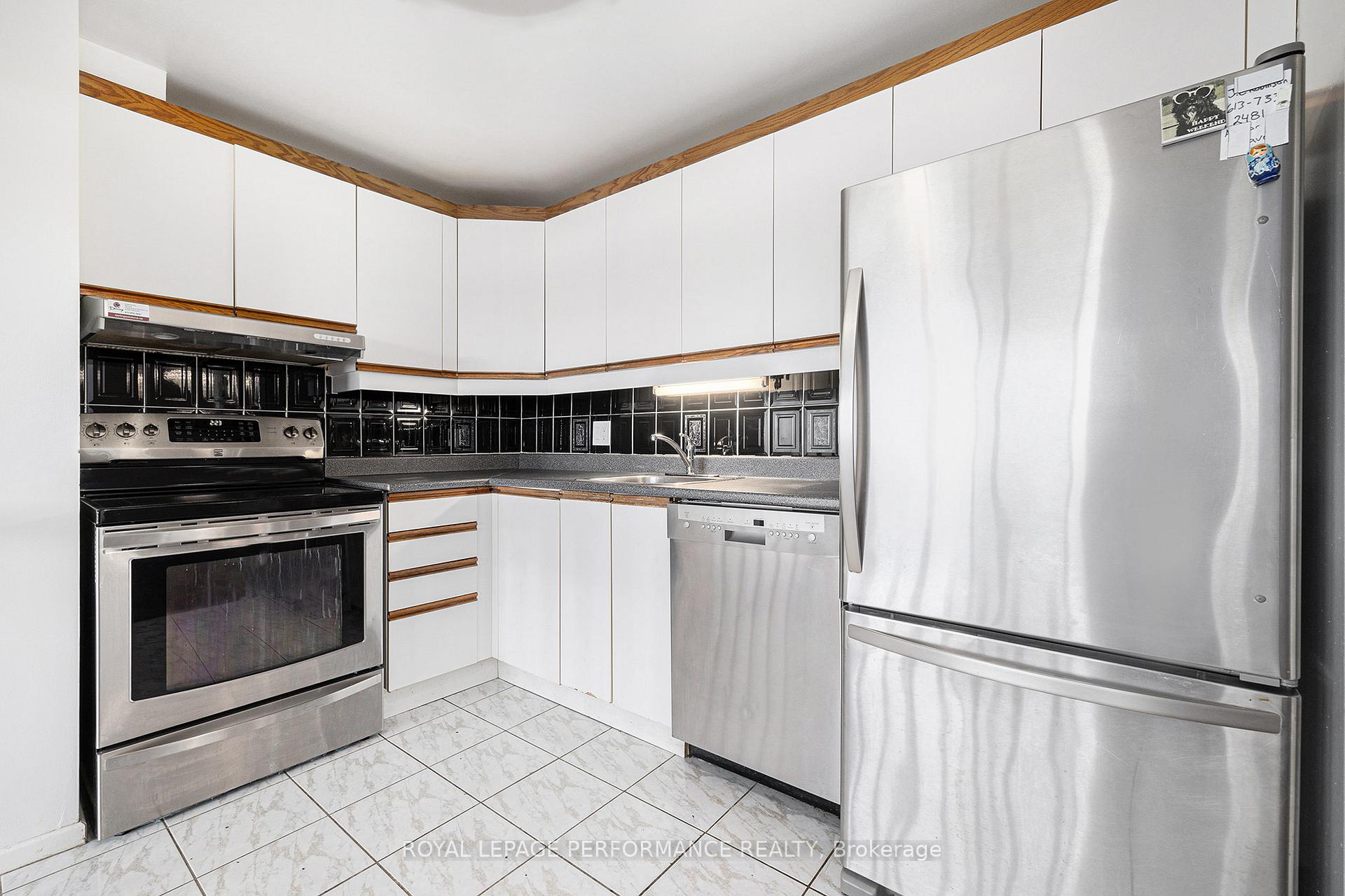 Photo 10 of Unit 2208, 1171 Ambleside Drive, Ottawa, Woodroffe — HOMEH
