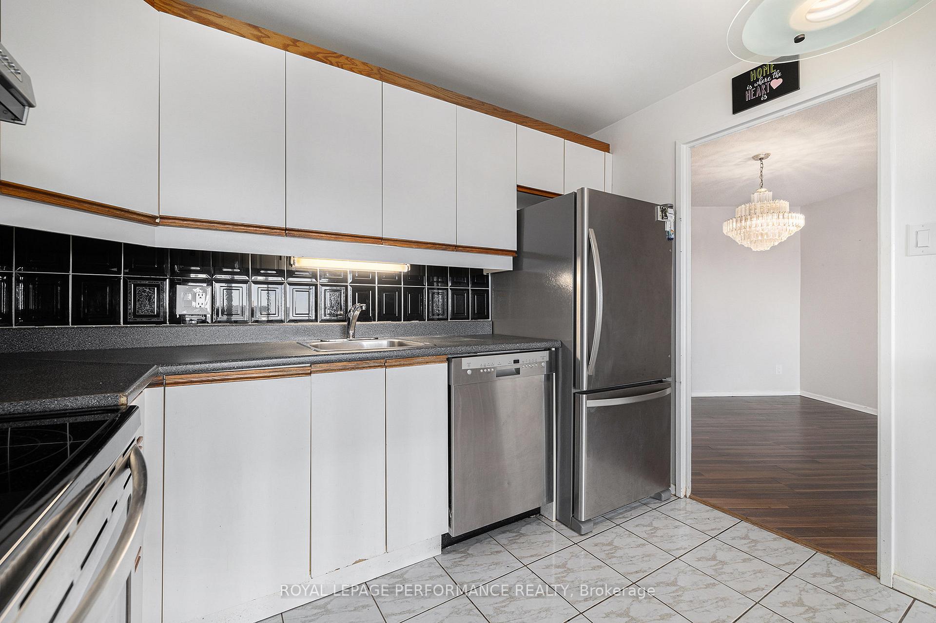 Photo 11 of Unit 2208, 1171 Ambleside Drive, Ottawa, Woodroffe — HOMEH