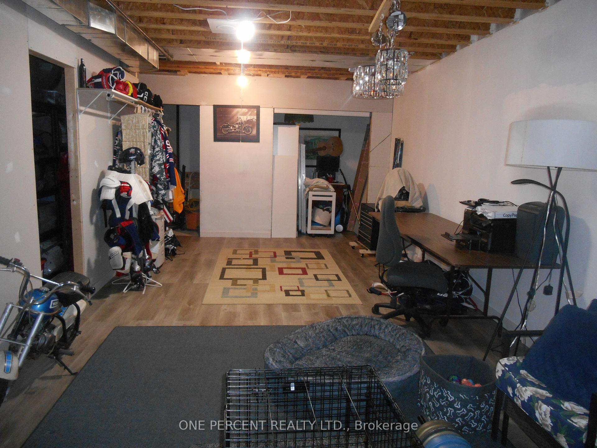 Photo 10 of Unit 3, 318 Little Avenue, Barrie, Painswick North — HOMEH