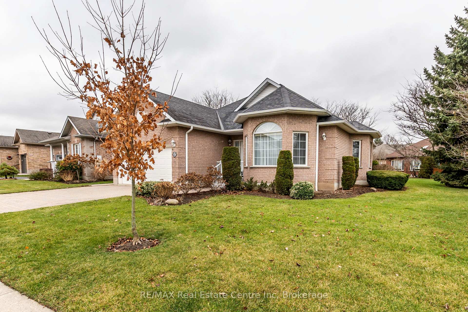Photo 3 of 82 White Pine Way, Guelph, Village By The Arboretum — HOMEH