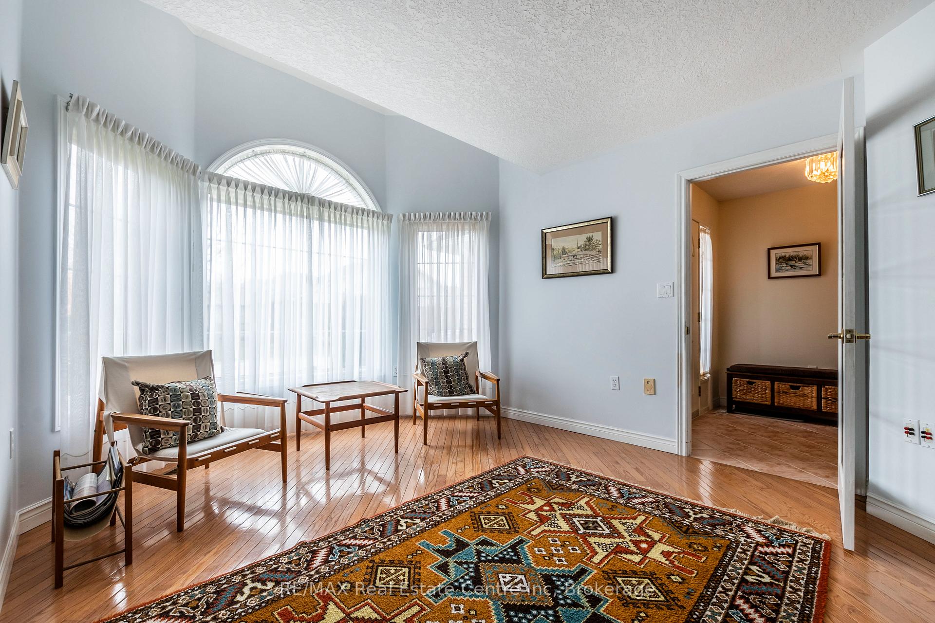 Photo 9 of 82 White Pine Way, Guelph, Village By The Arboretum — HOMEH