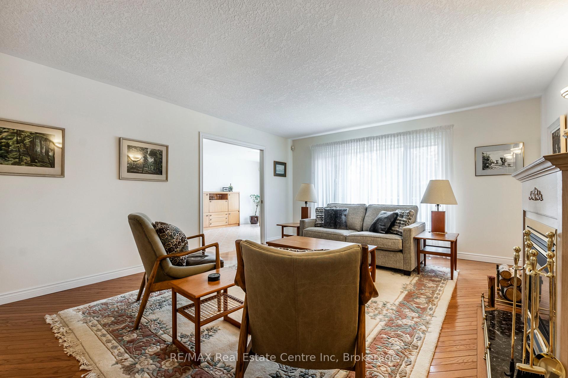 Photo 15 of 82 White Pine Way, Guelph, Village By The Arboretum — HOMEH