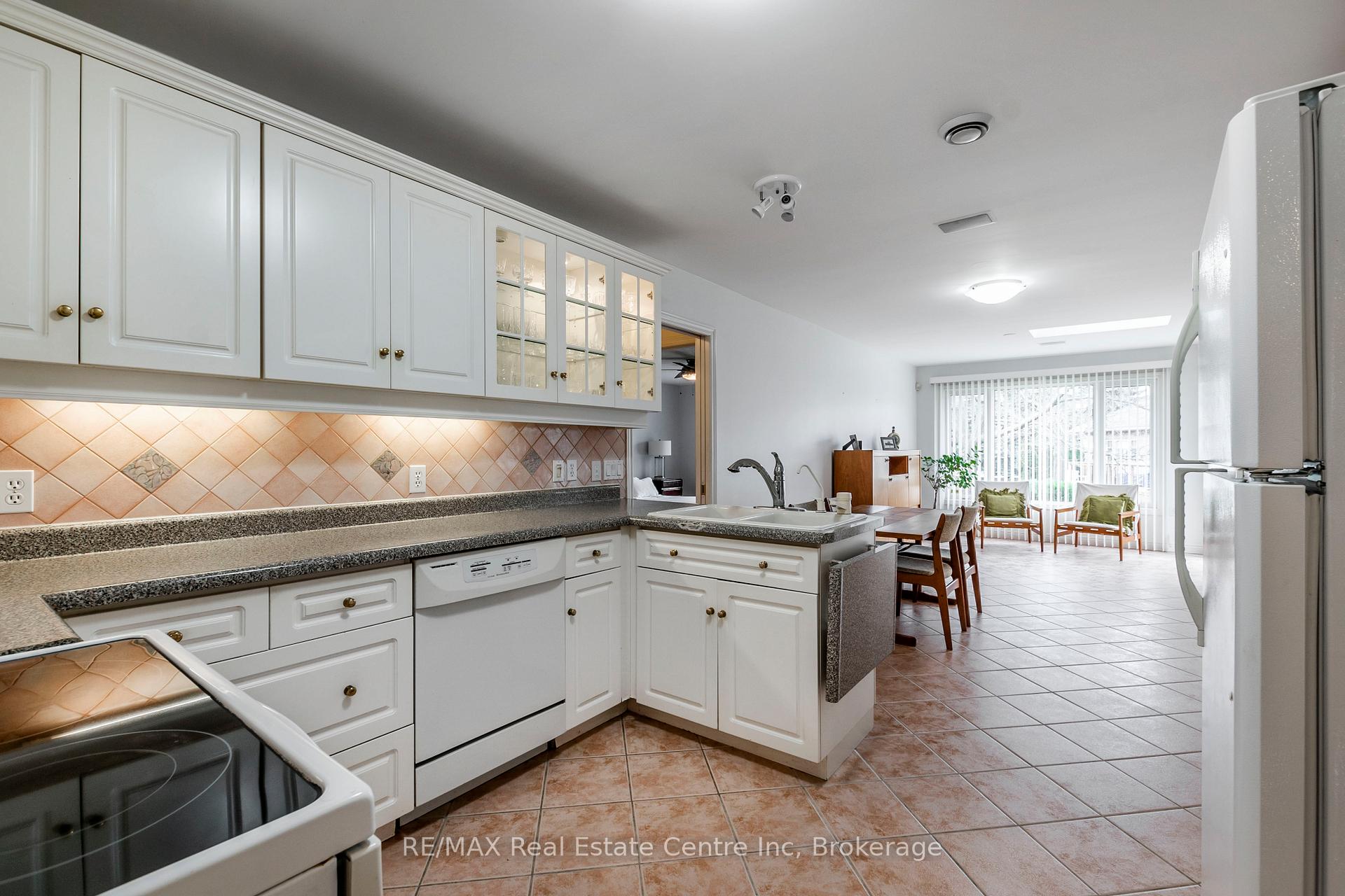 Photo 22 of 82 White Pine Way, Guelph, Village By The Arboretum — HOMEH