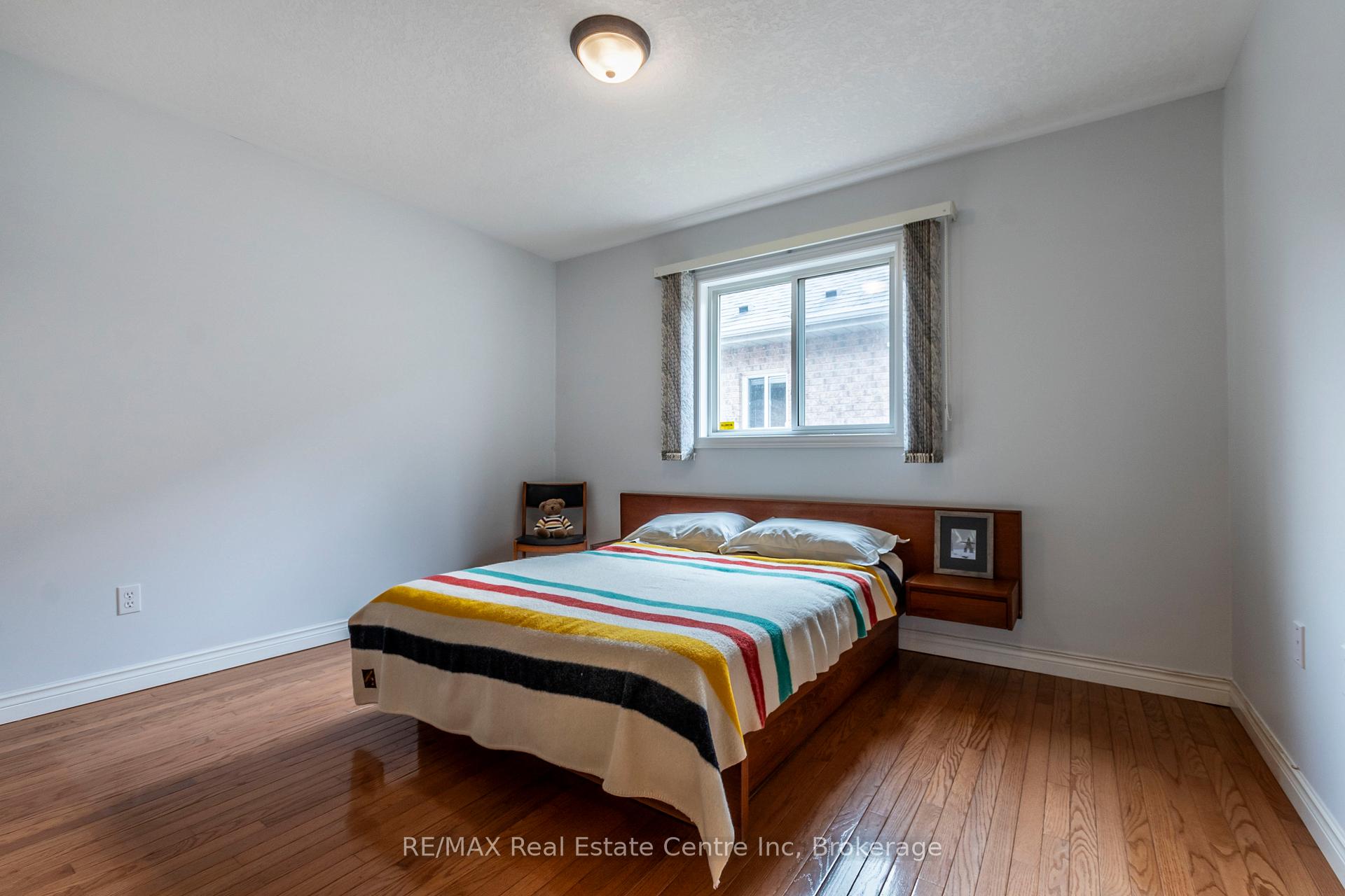 Photo 23 of 82 White Pine Way, Guelph, Village By The Arboretum — HOMEH