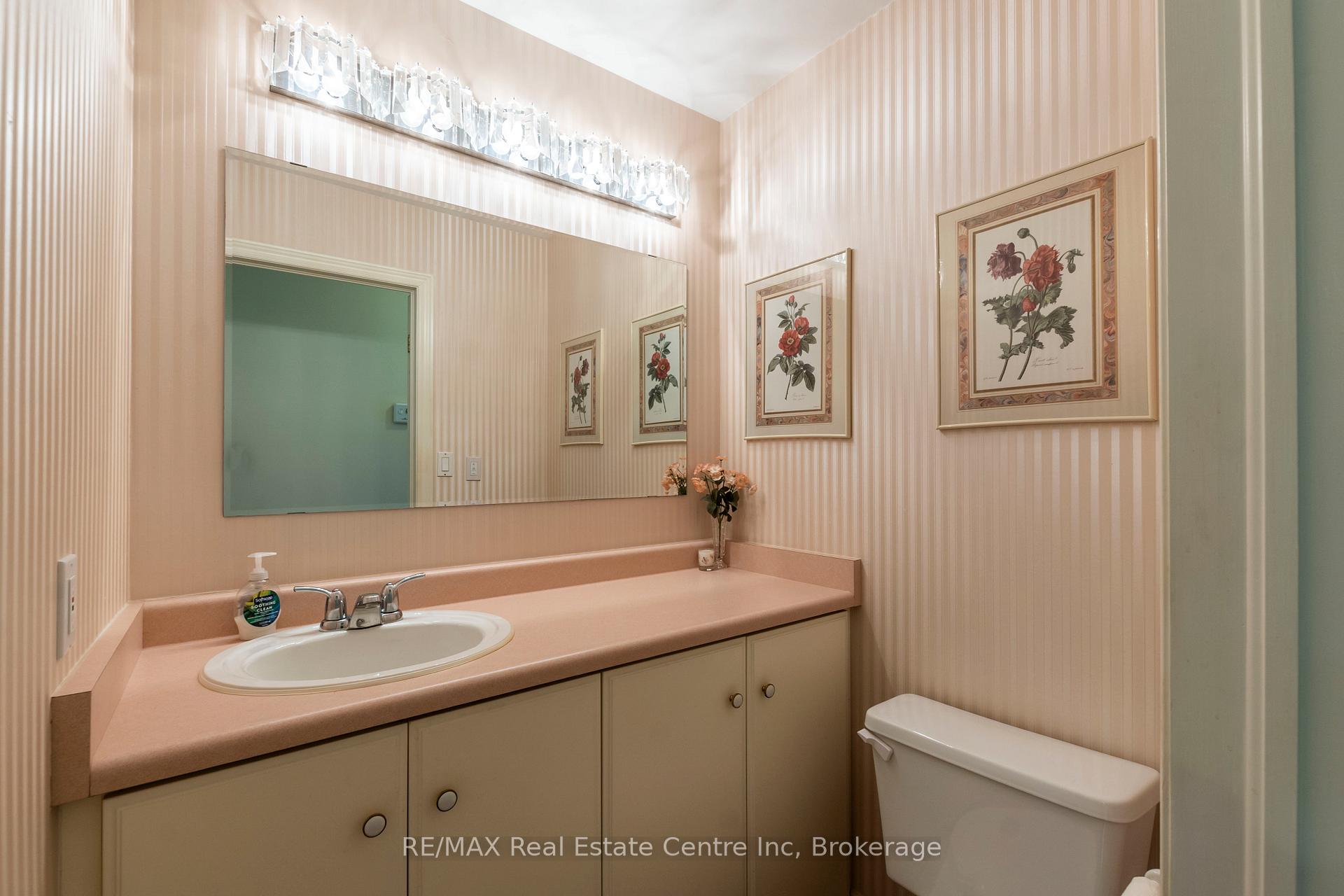 Photo 25 of 82 White Pine Way, Guelph, Village By The Arboretum — HOMEH