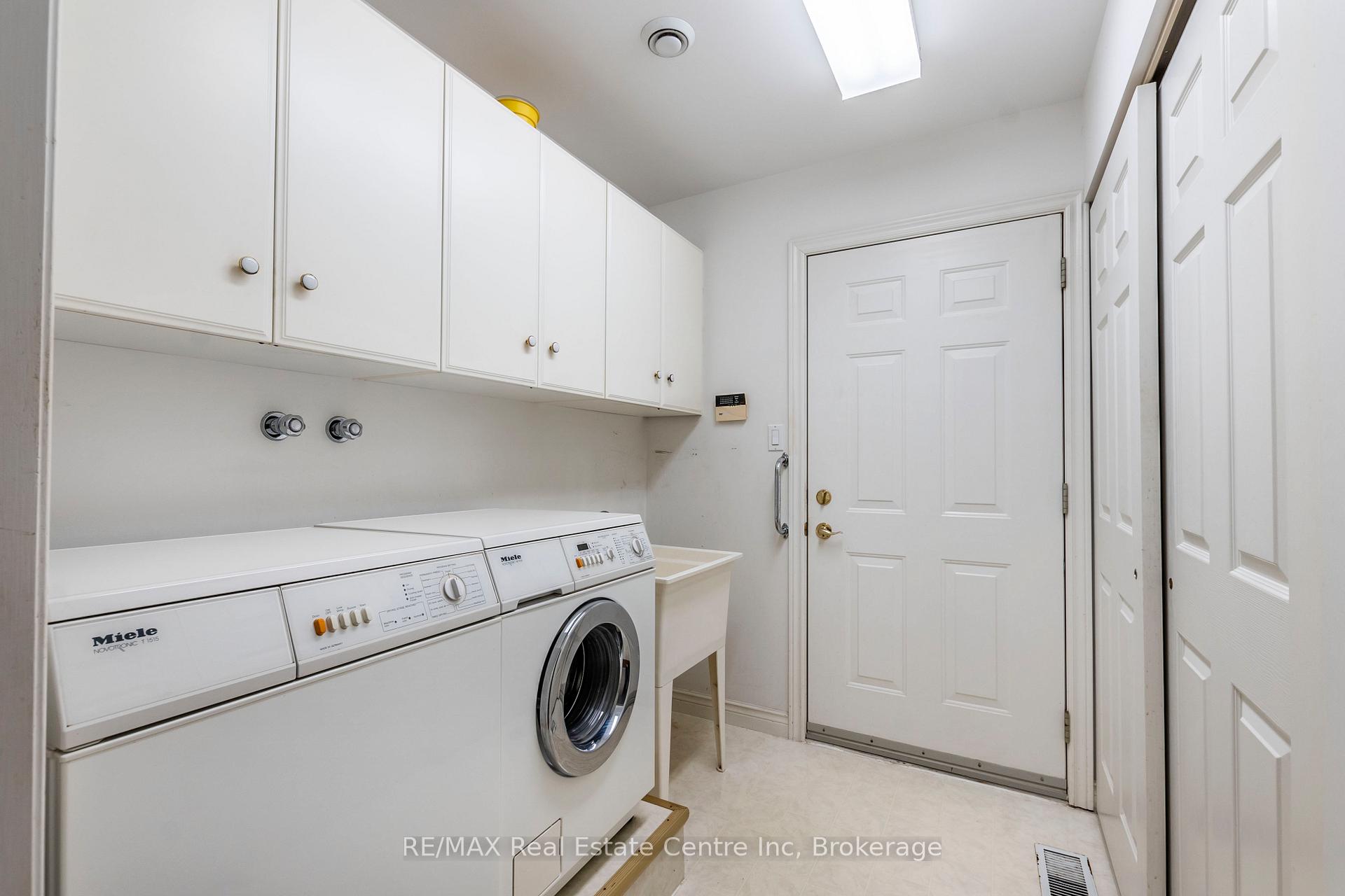 Photo 30 of 82 White Pine Way, Guelph, Village By The Arboretum — HOMEH
