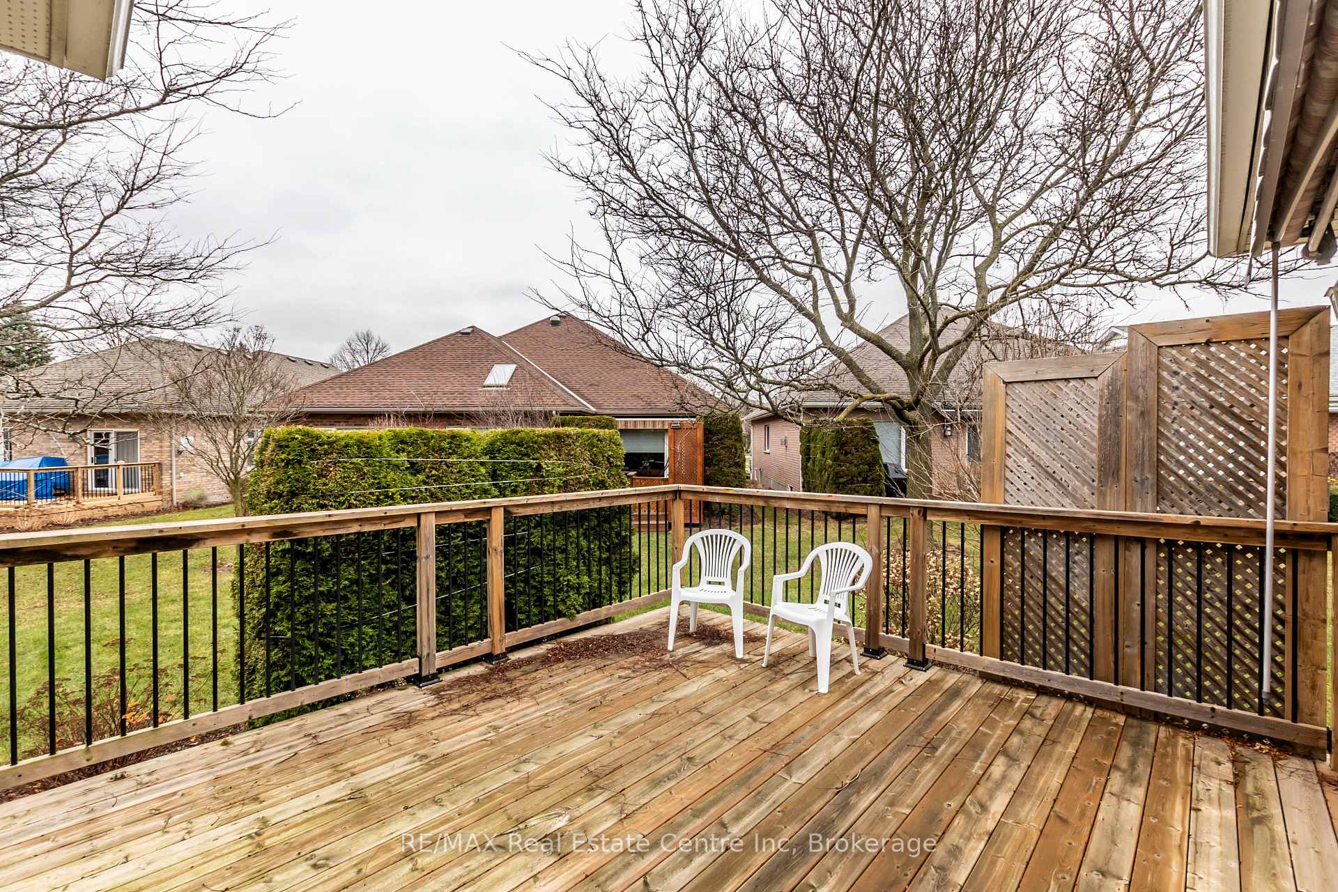 Photo 38 of 82 White Pine Way, Guelph, Village By The Arboretum — HOMEH