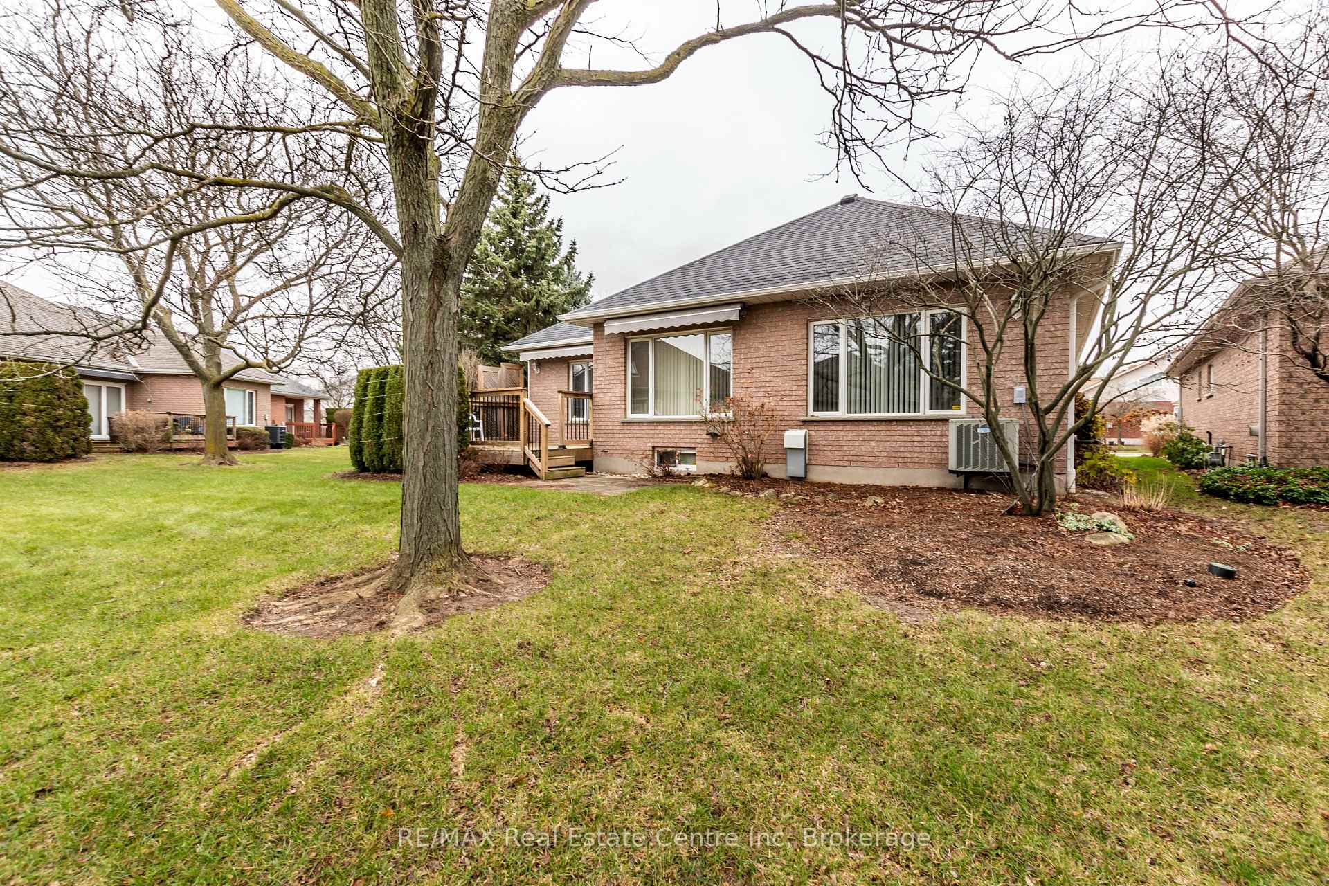 Photo 41 of 82 White Pine Way, Guelph, Village By The Arboretum — HOMEH