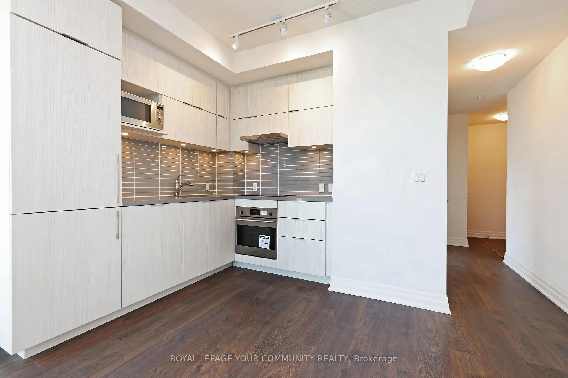 Photo 10 of Unit 305C, 18 Rouge Valley Drive W, Markham, Unionville — HOMEH