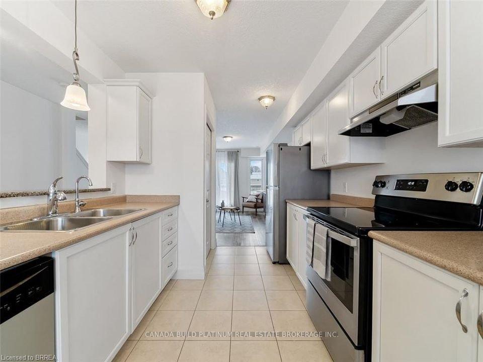 Photo 2 of Unit B, 758 Bleams Road, Kitchener — HOMEH
