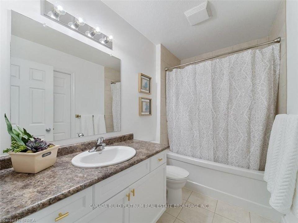 Photo 8 of Unit B, 758 Bleams Road, Kitchener — HOMEH