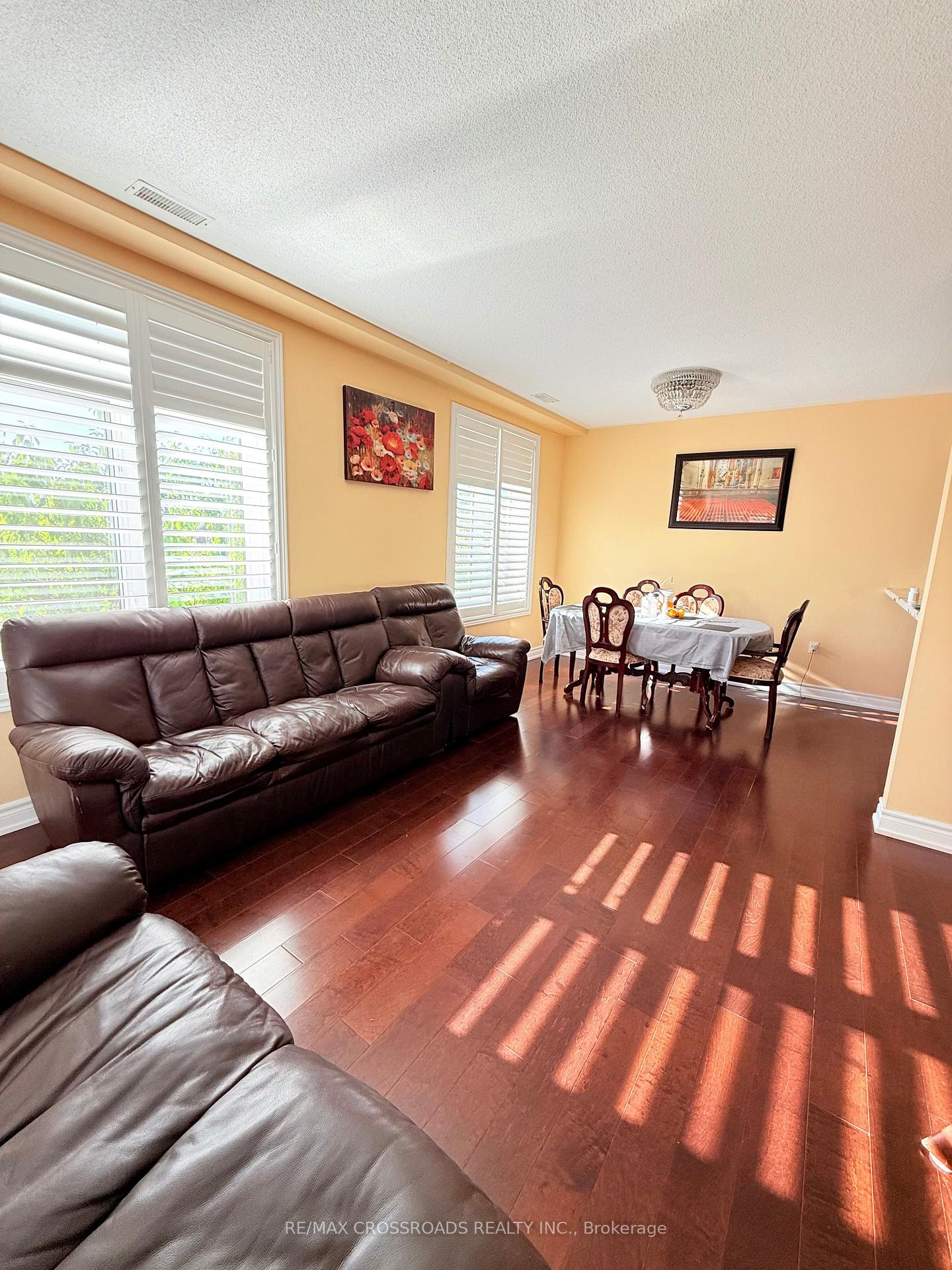 Photo 4 of Unit 211, 7340 Markham Road, Markham, Middlefield — HOMEH