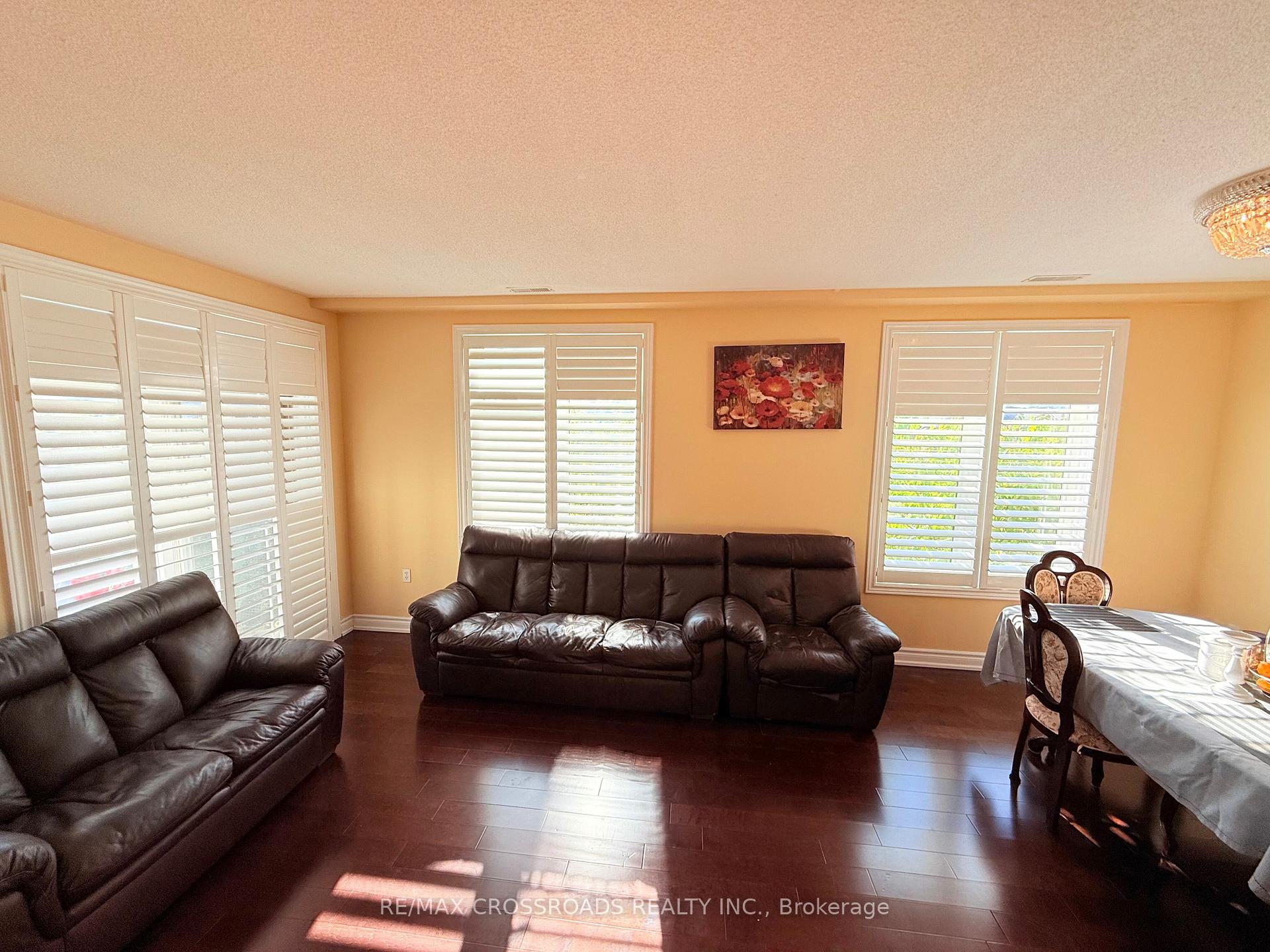 Photo 5 of Unit 211, 7340 Markham Road, Markham, Middlefield — HOMEH