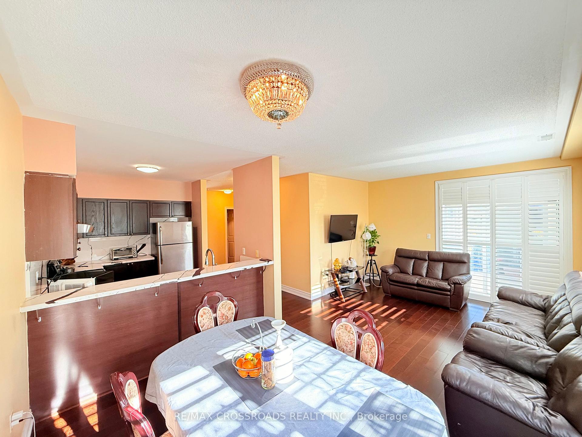 Photo 9 of Unit 211, 7340 Markham Road, Markham, Middlefield — HOMEH