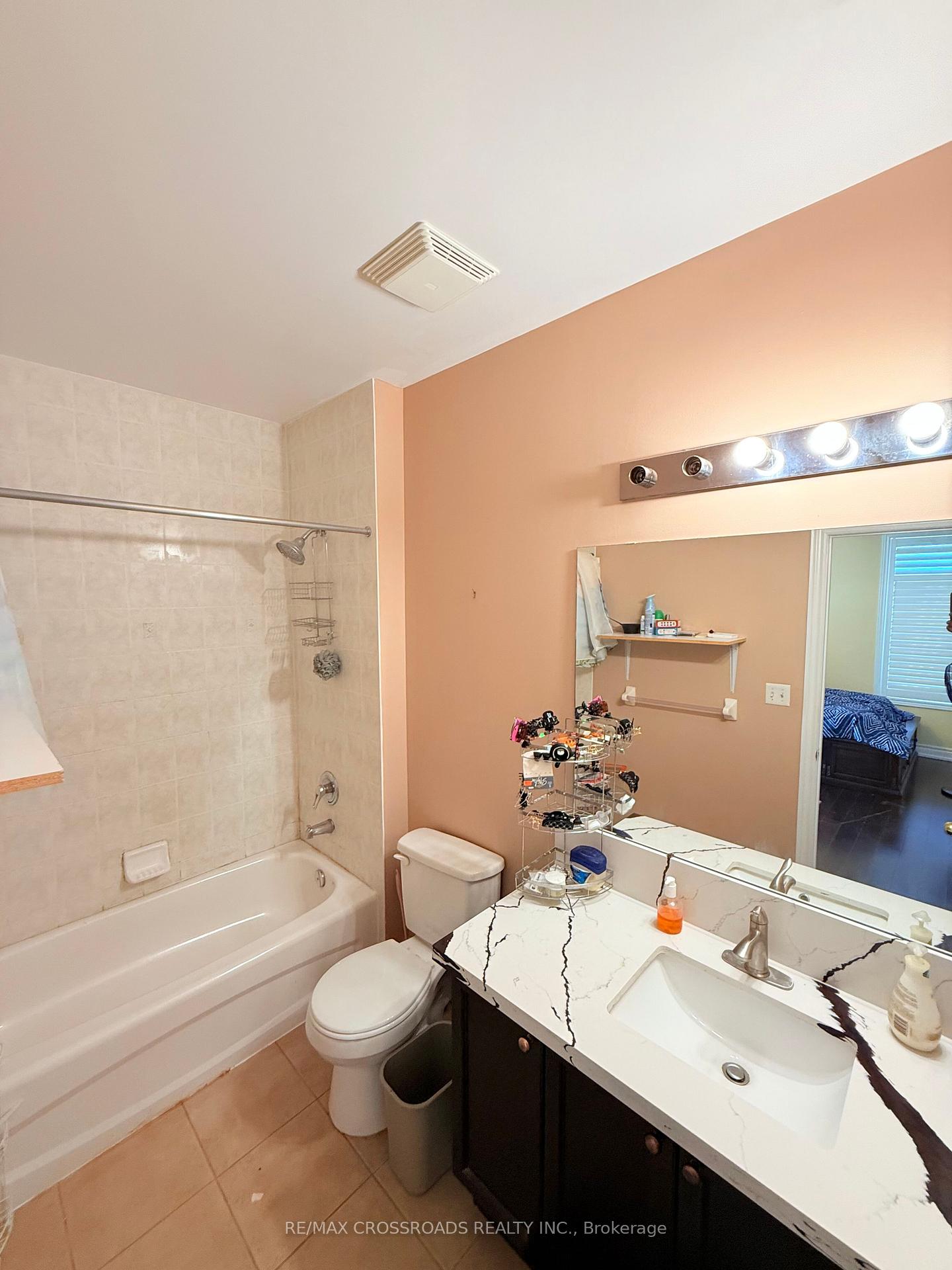 Photo 11 of Unit 211, 7340 Markham Road, Markham, Middlefield — HOMEH