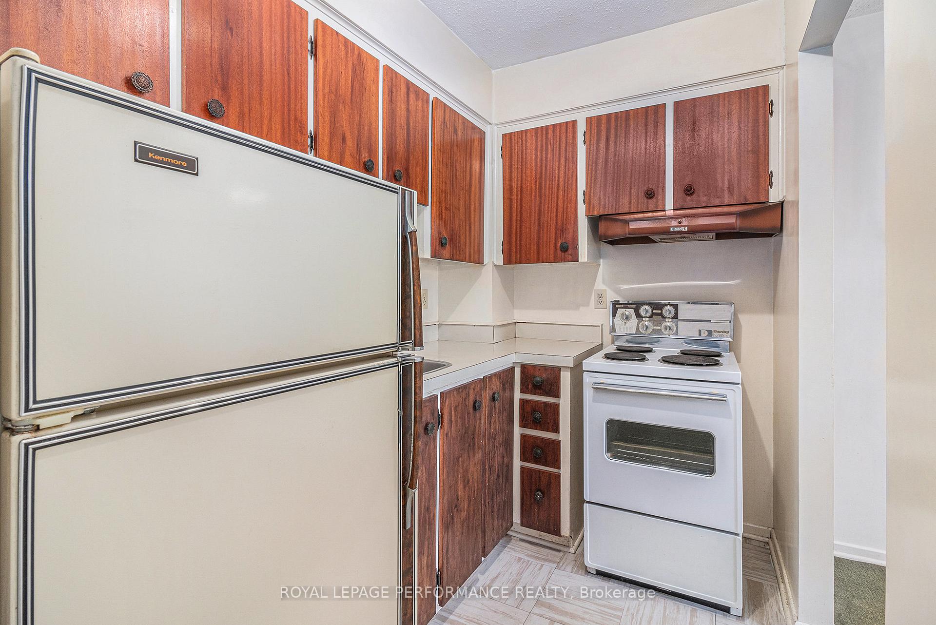 Photo 8 of Unit 204A, 2044 Arrowsmith Drive, Ottawa, Beacon Hill South — HOMEH