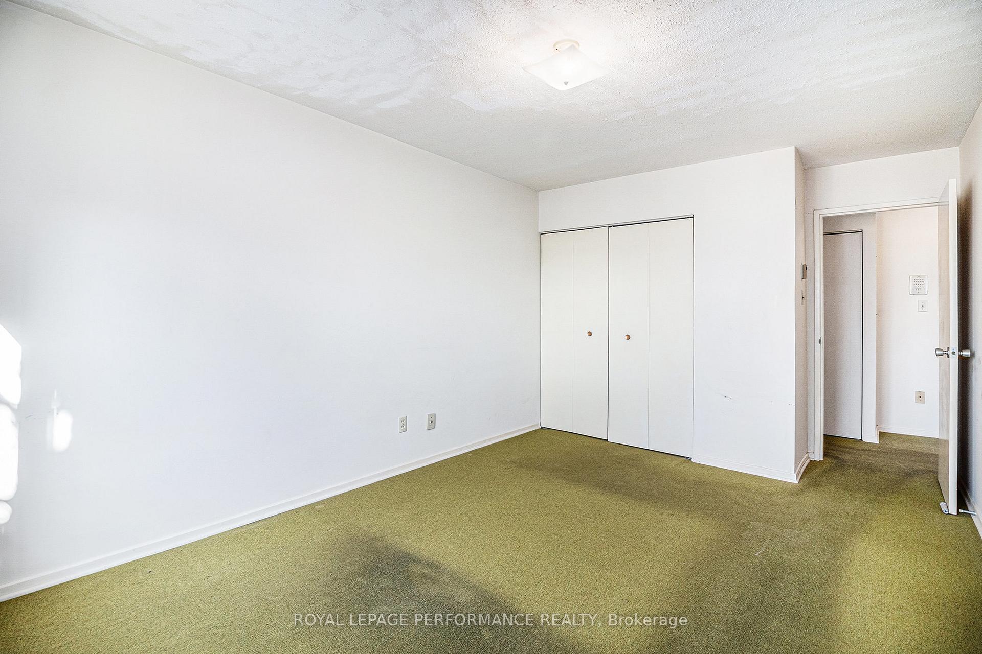 Photo 11 of Unit 204A, 2044 Arrowsmith Drive, Ottawa, Beacon Hill South — HOMEH