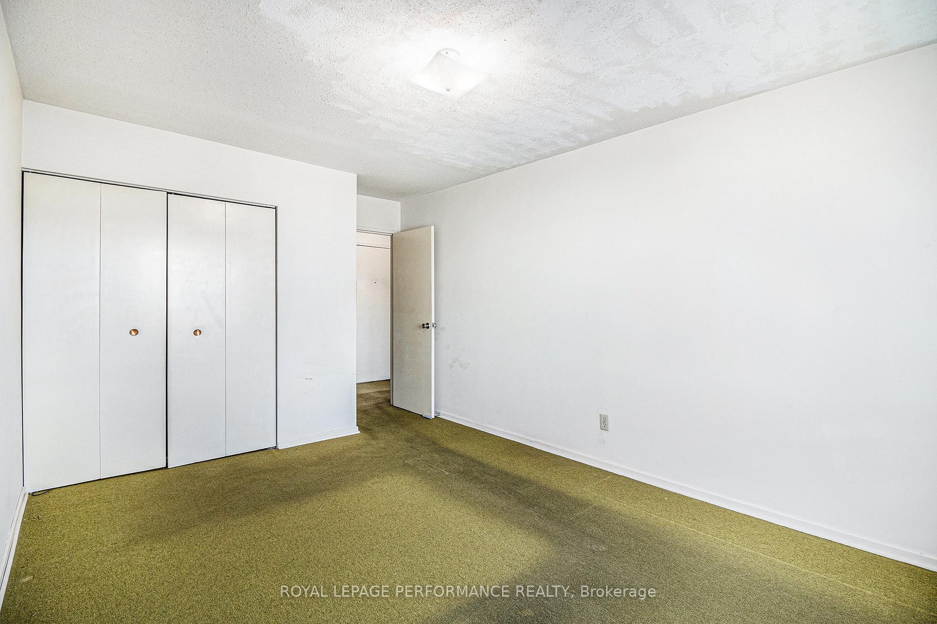Photo 12 of Unit 204A, 2044 Arrowsmith Drive, Ottawa, Beacon Hill South — HOMEH