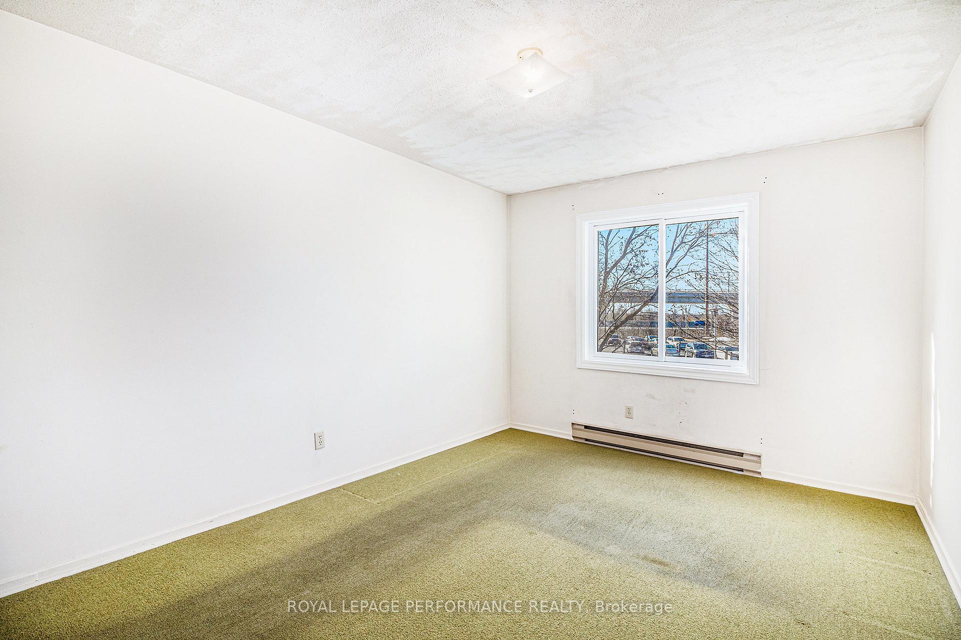 Photo 13 of Unit 204A, 2044 Arrowsmith Drive, Ottawa, Beacon Hill South — HOMEH