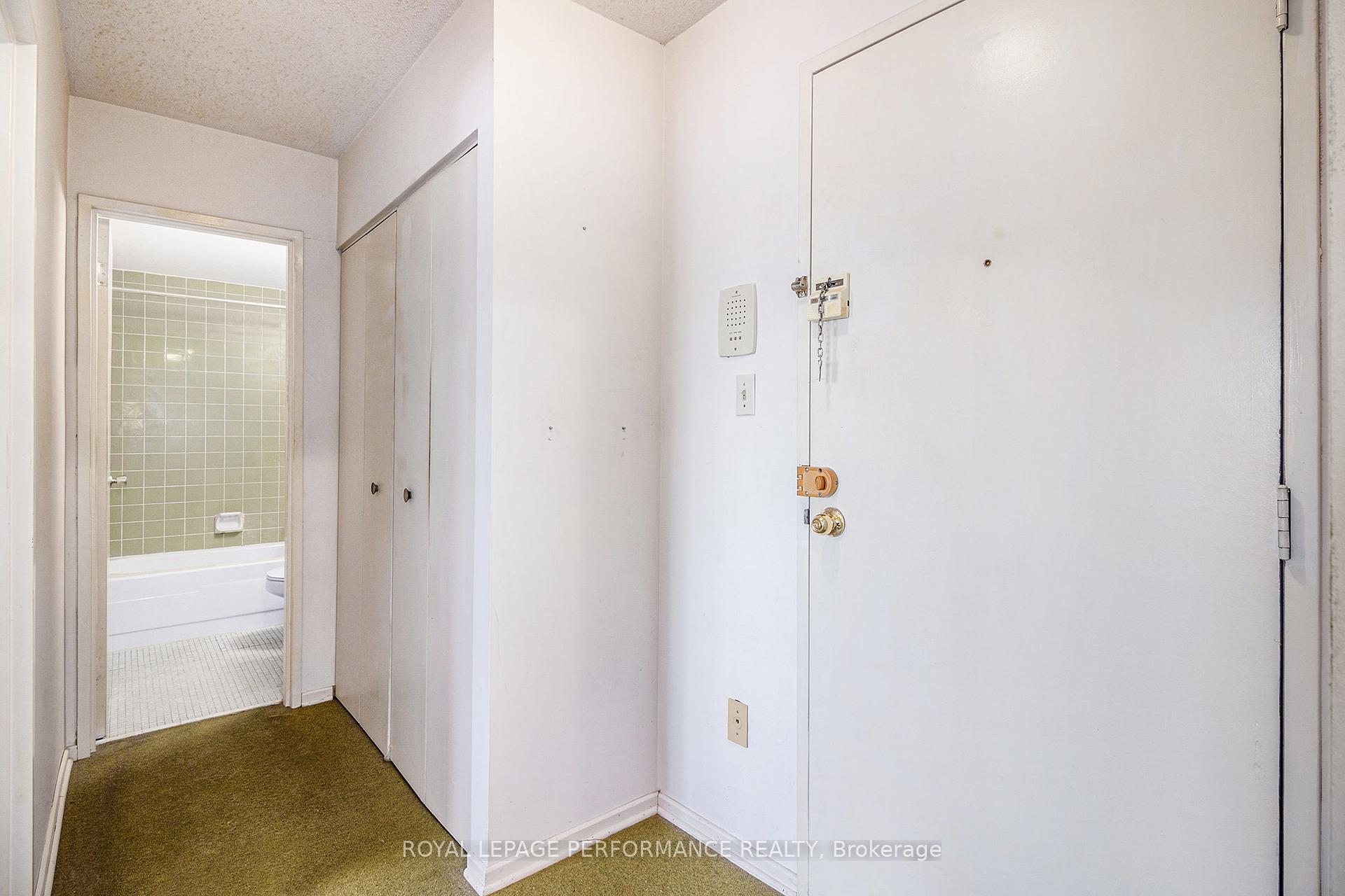 Photo 16 of Unit 204A, 2044 Arrowsmith Drive, Ottawa, Beacon Hill South — HOMEH
