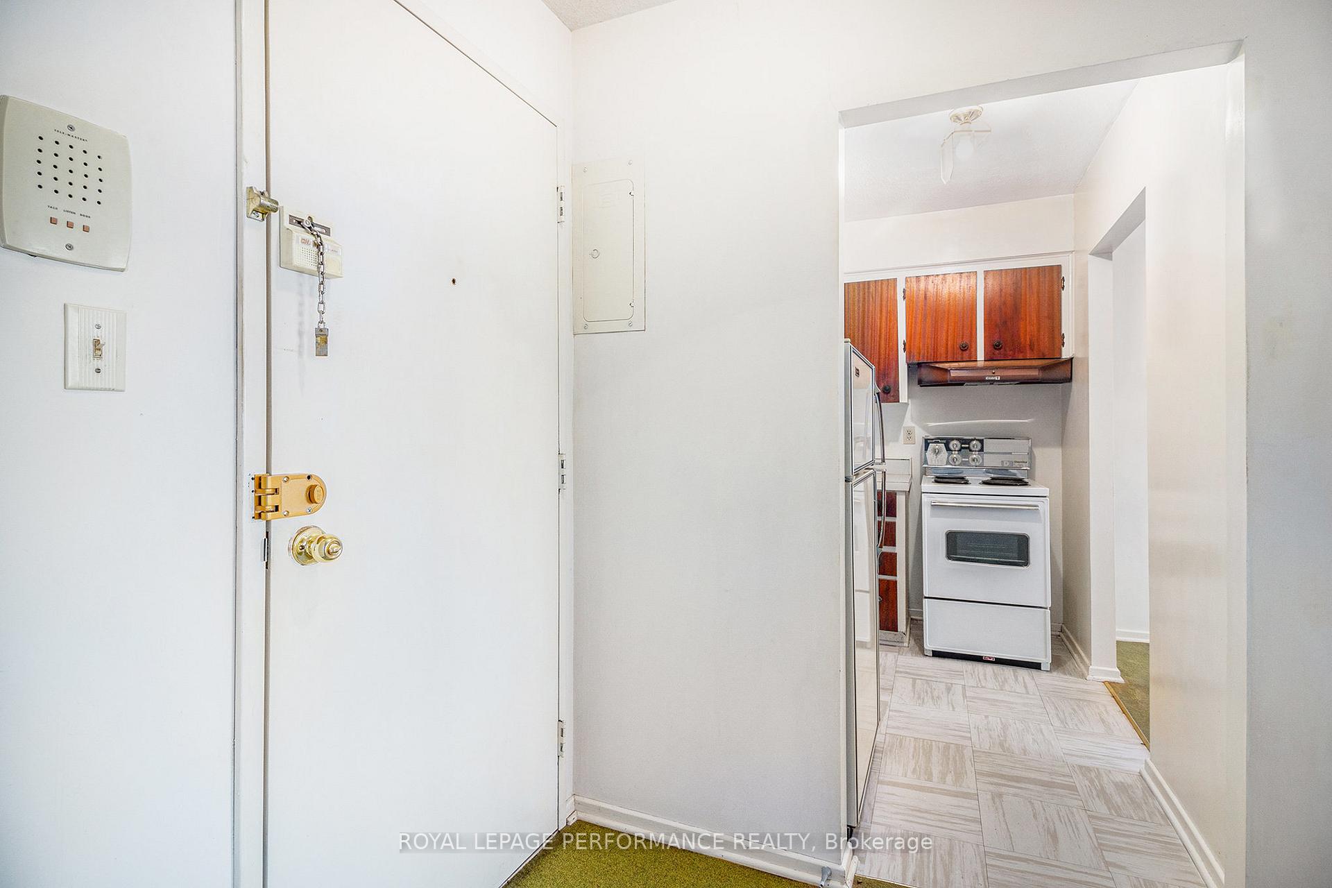 Photo 17 of Unit 204A, 2044 Arrowsmith Drive, Ottawa, Beacon Hill South — HOMEH
