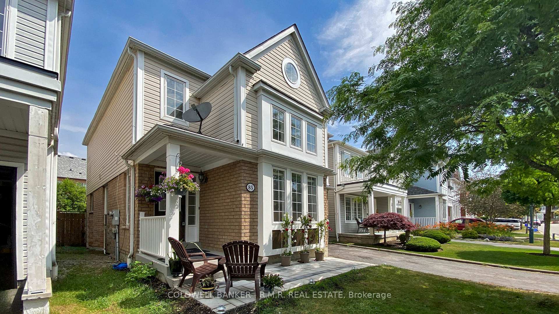 Photo 2 of 85 Handley Crescent, Ajax, South East — HOMEH