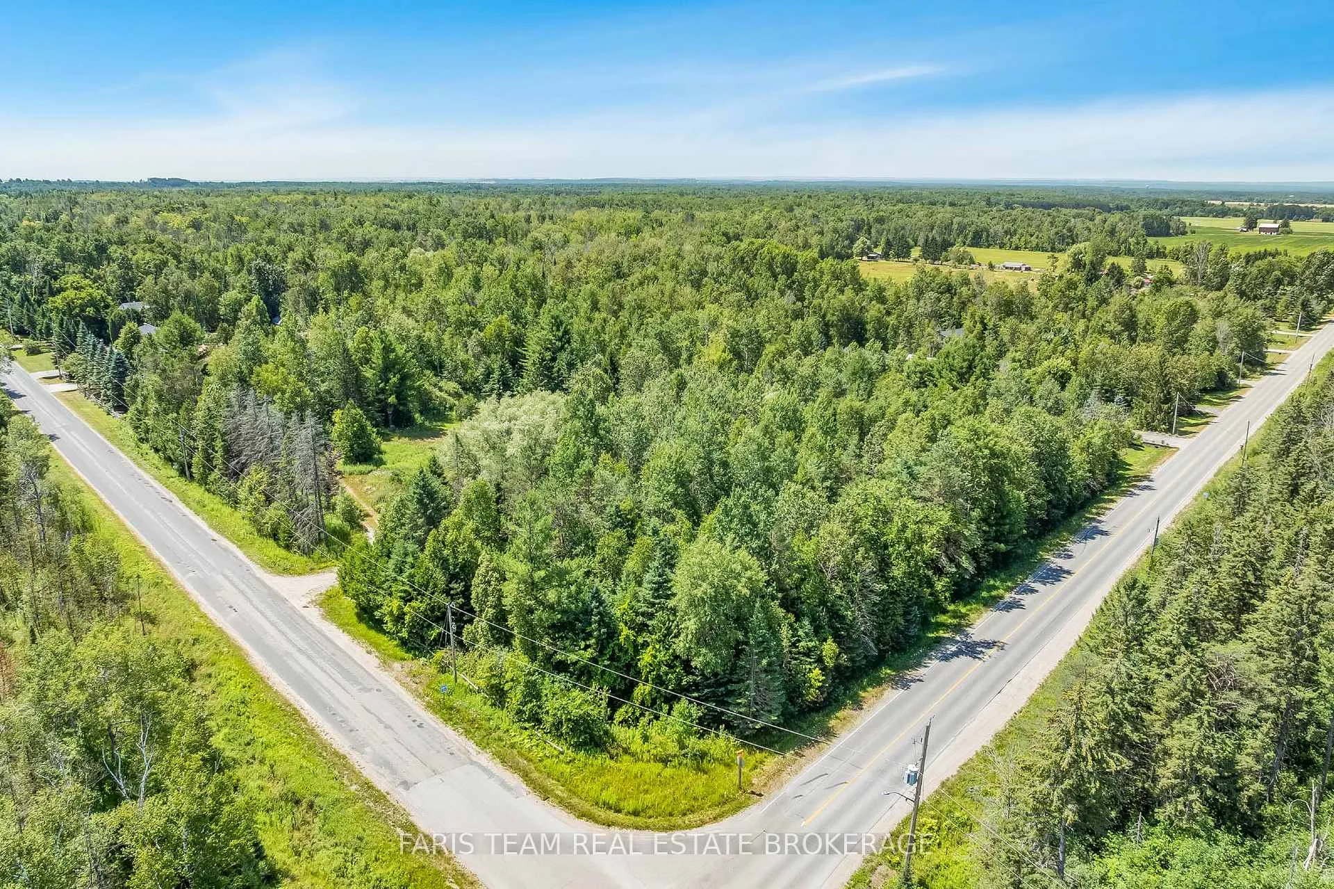 Photo 3 of 8018 8th Line, Essa, Rural Essa — HOMEH
