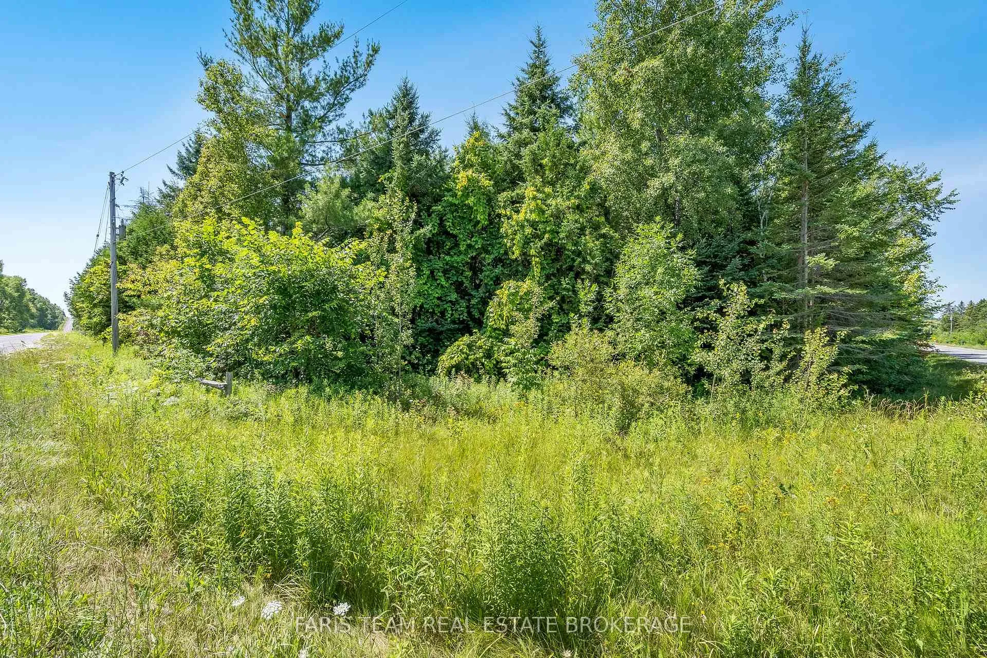 Photo 4 of 8018 8th Line, Essa, Rural Essa — HOMEH