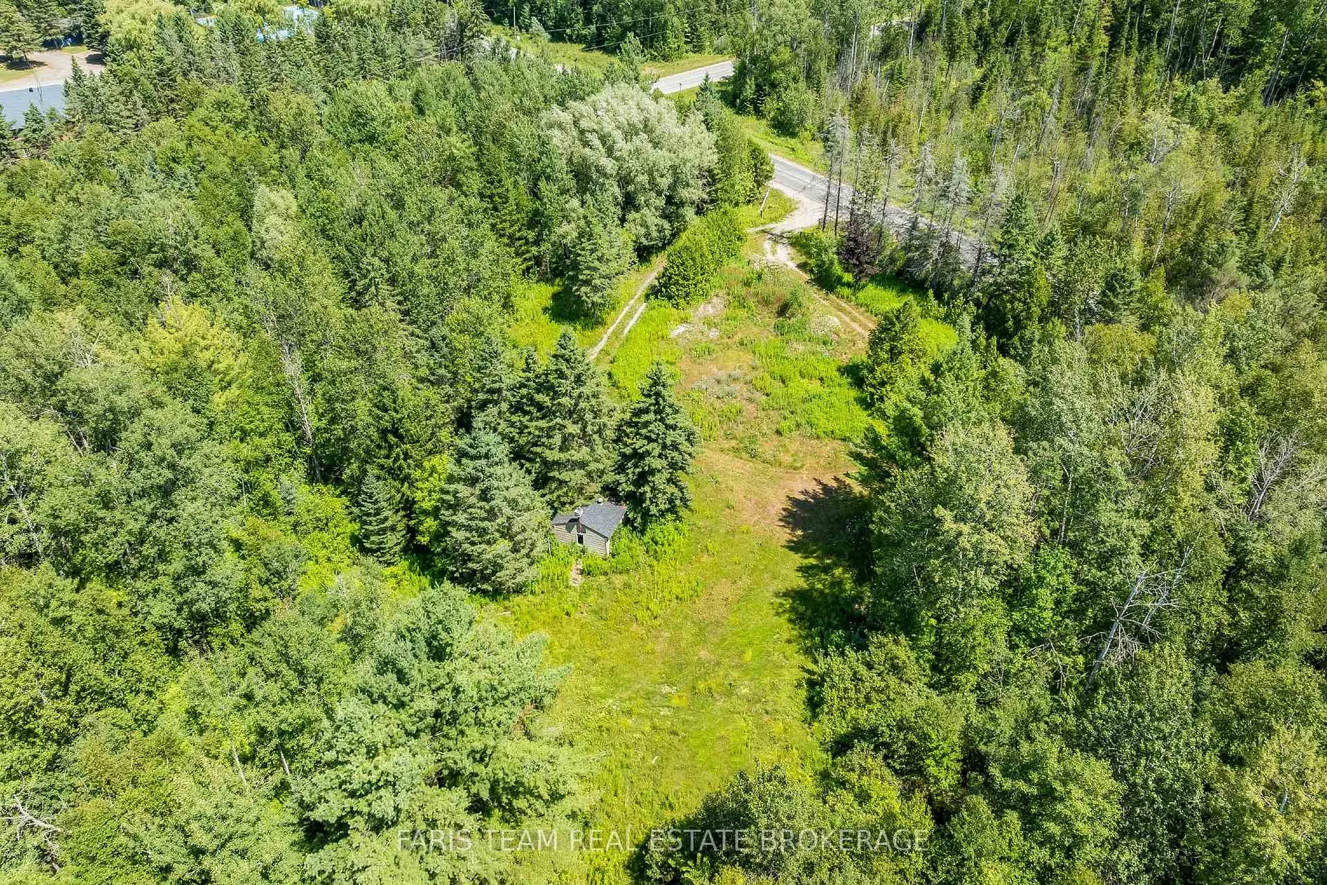 Photo 12 of 8018 8th Line, Essa, Rural Essa — HOMEH