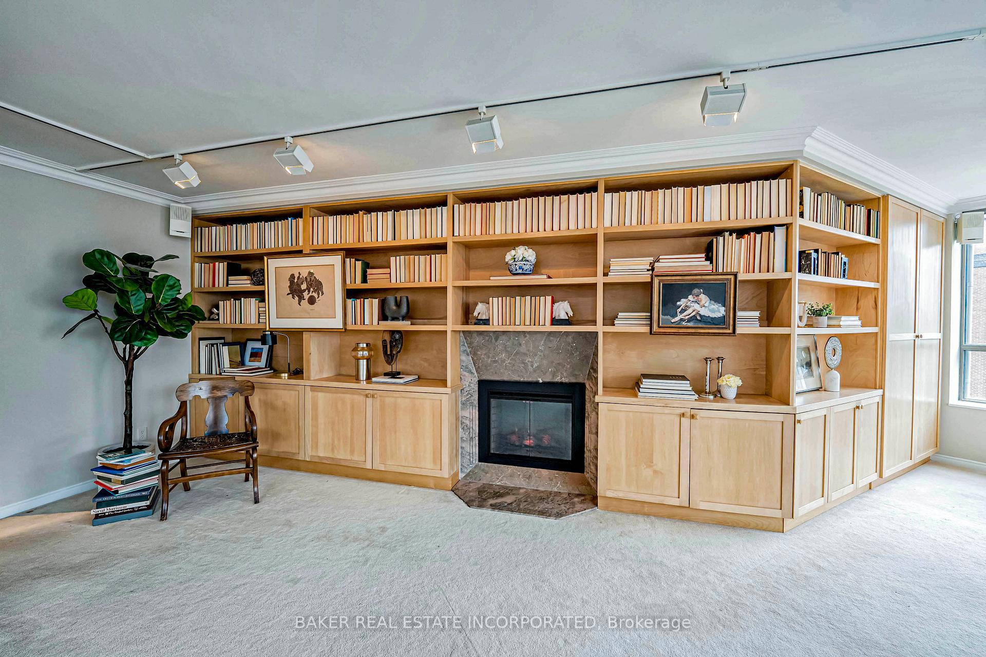 Photo 17 of Unit 903, 25 George Street, Toronto, Moss Park — HOMEH