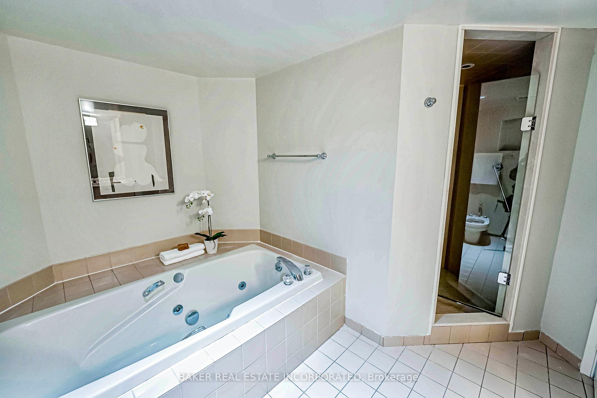 Photo 26 of Unit 903, 25 George Street, Toronto, Moss Park — HOMEH