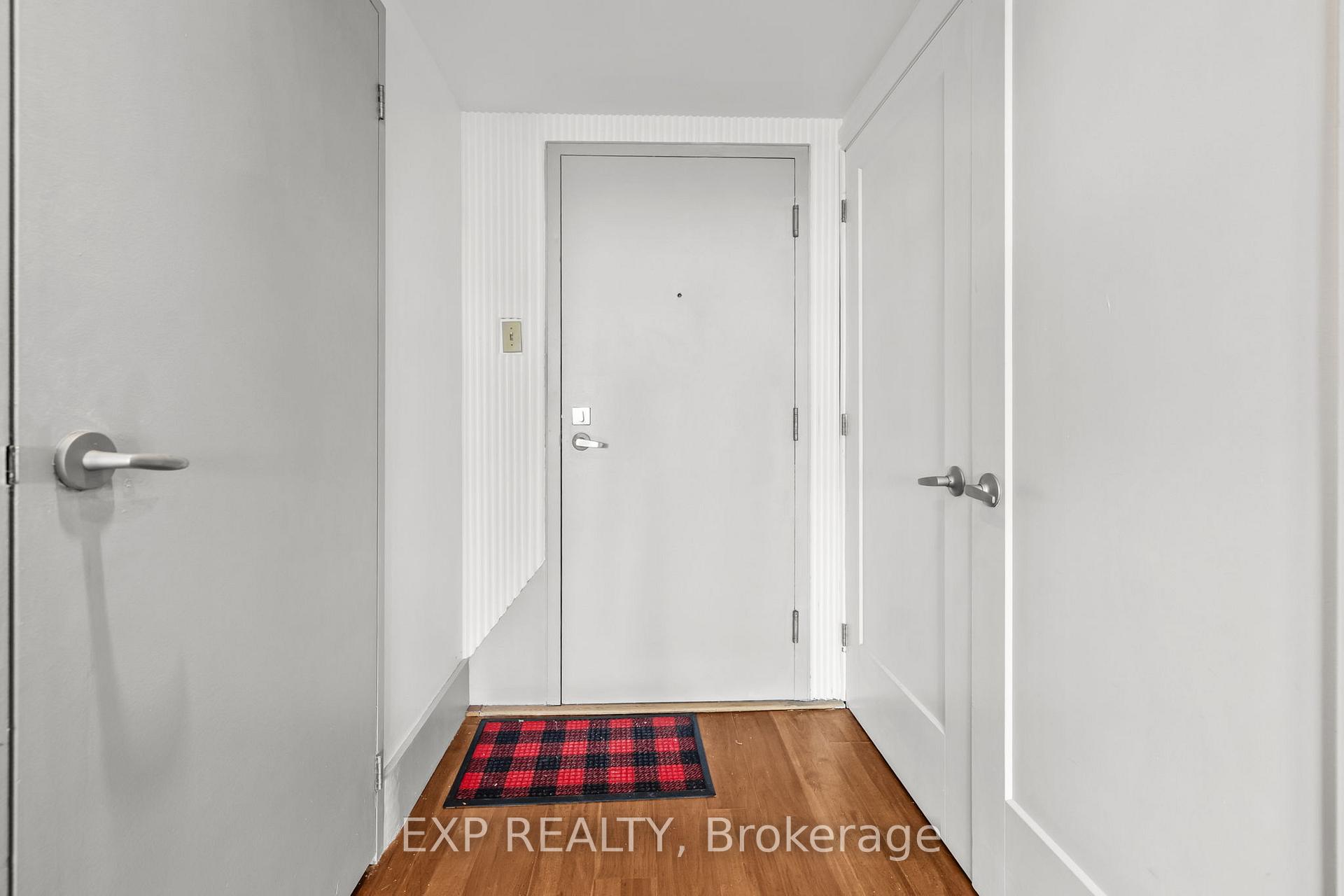 Photo 4 of Unit 606, 1500 Riverside Drive, Ottawa, Riverview Park — HOMEH