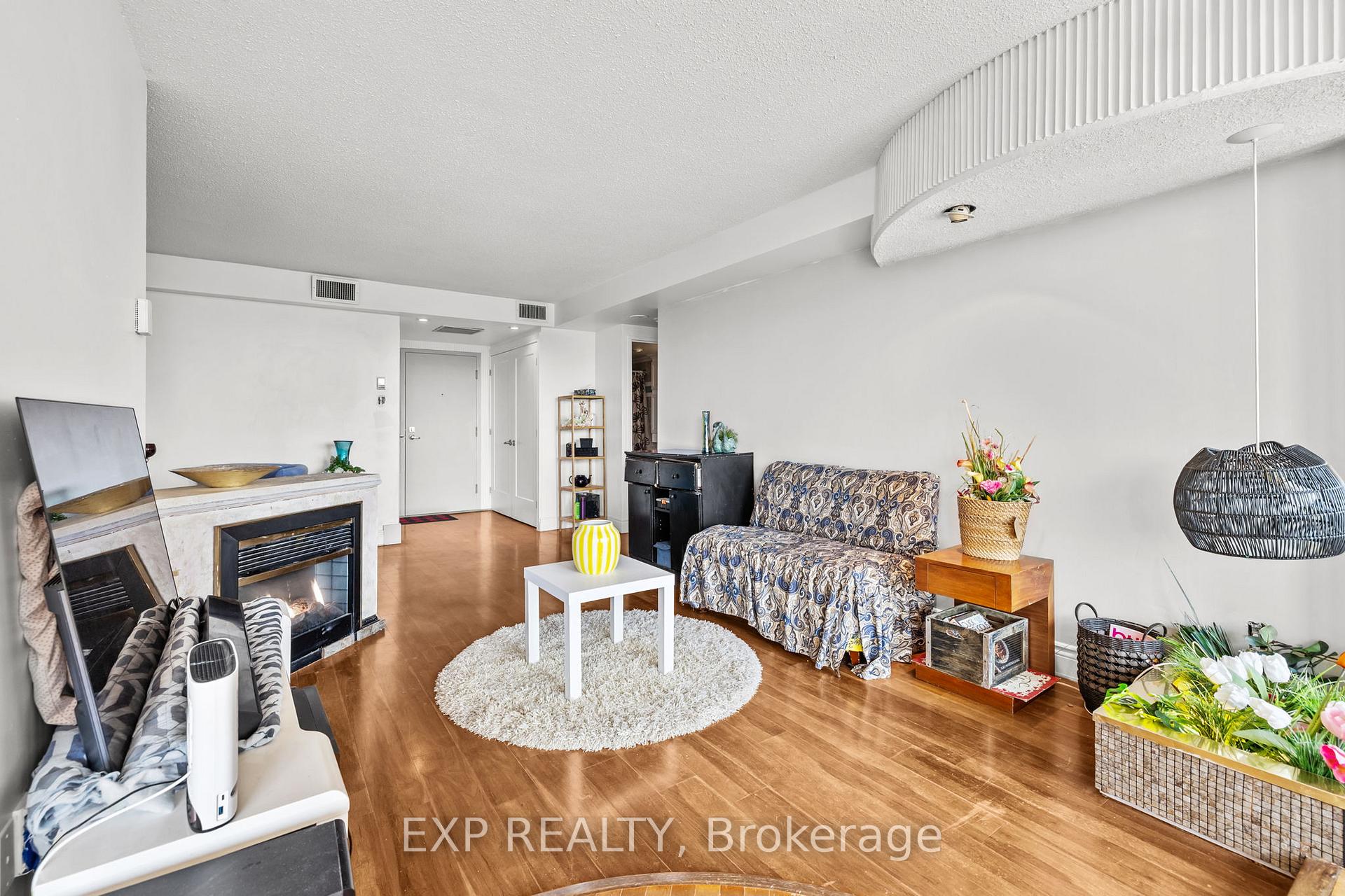 Photo 8 of Unit 606, 1500 Riverside Drive, Ottawa, Riverview Park — HOMEH