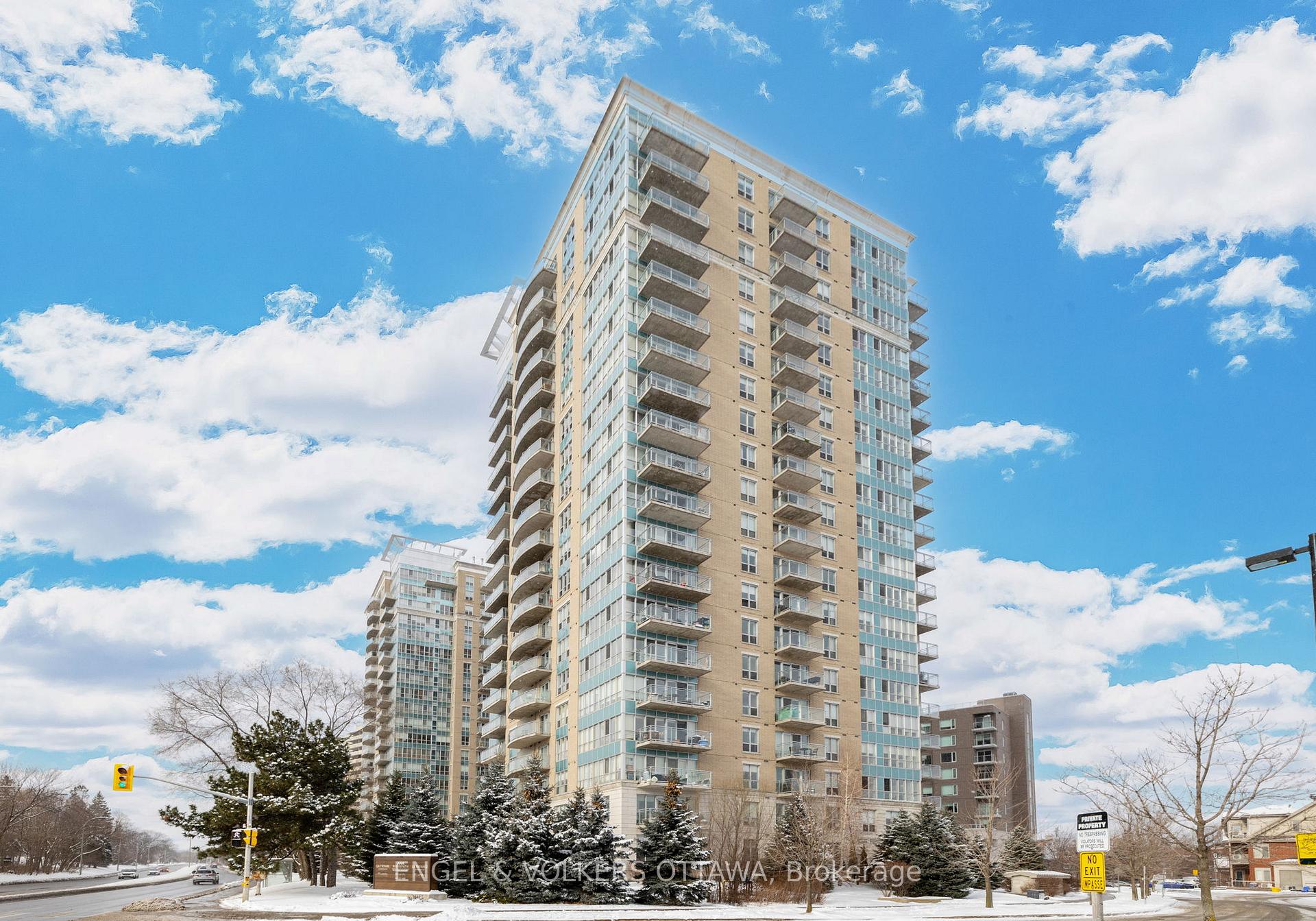 Front of Unit 1704, 90 Landry Street