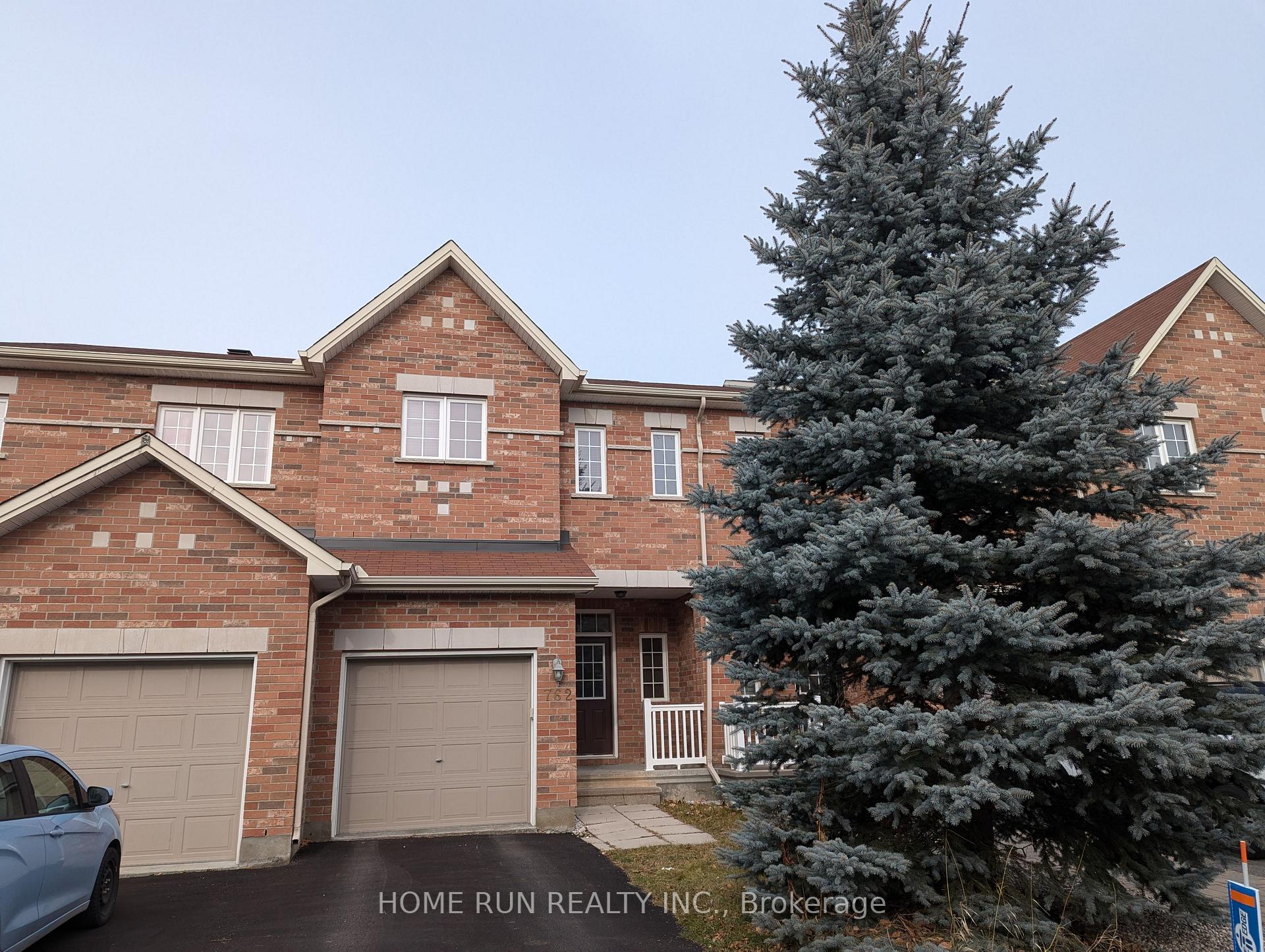 Front of 762 Bowercrest Crescent