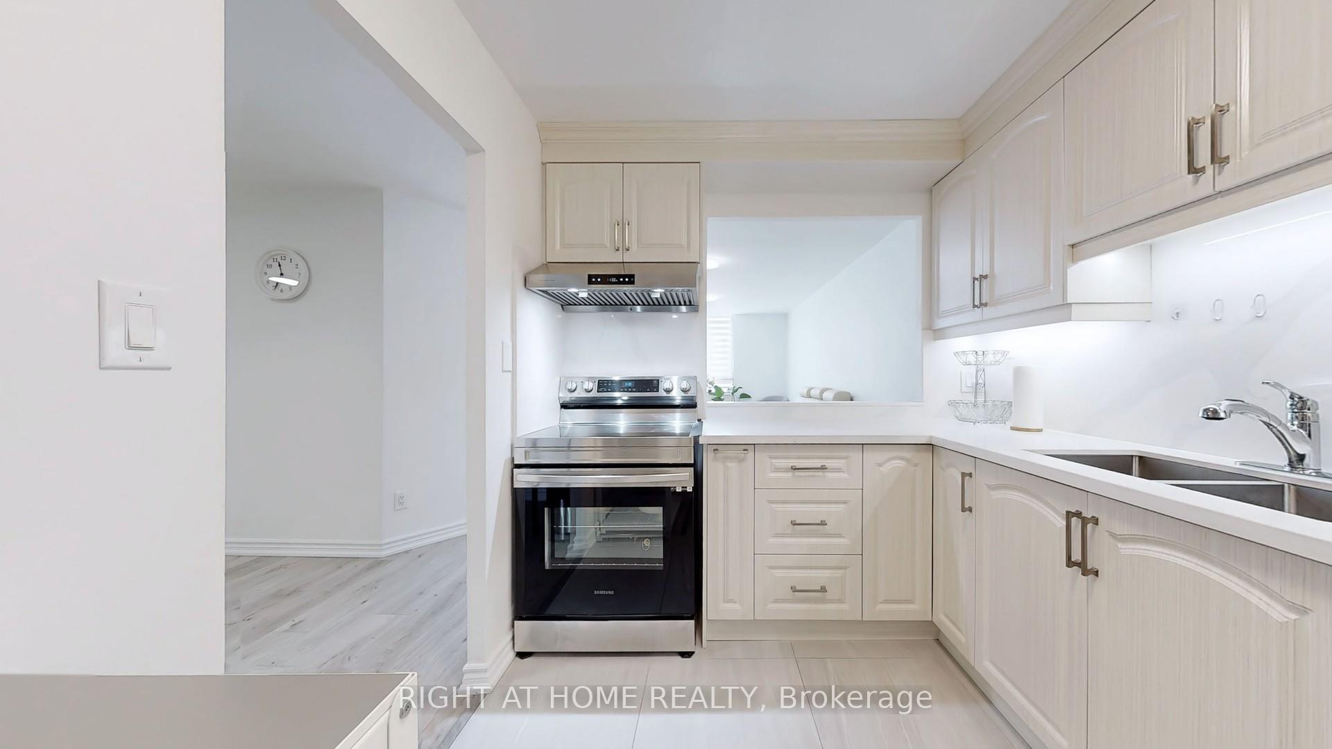 Photo 15 of Unit 119, 75 Bamburgh Circle, Scarborough, Steeles — HOMEH