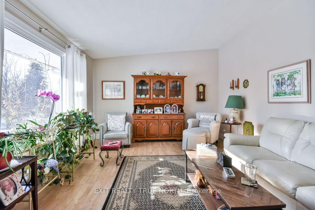 Photo 2 of 50 Marion Crescent, Barrie, City Centre — HOMEH