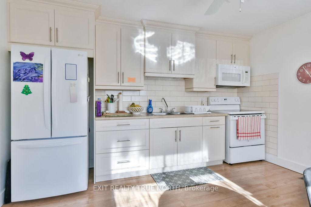 Photo 7 of 50 Marion Crescent, Barrie, City Centre — HOMEH