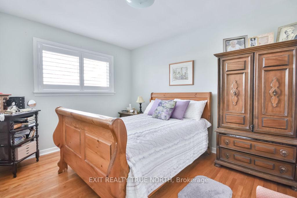 Photo 11 of 50 Marion Crescent, Barrie, City Centre — HOMEH