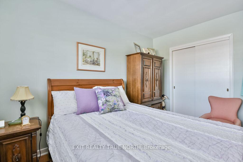 Photo 13 of 50 Marion Crescent, Barrie, City Centre — HOMEH